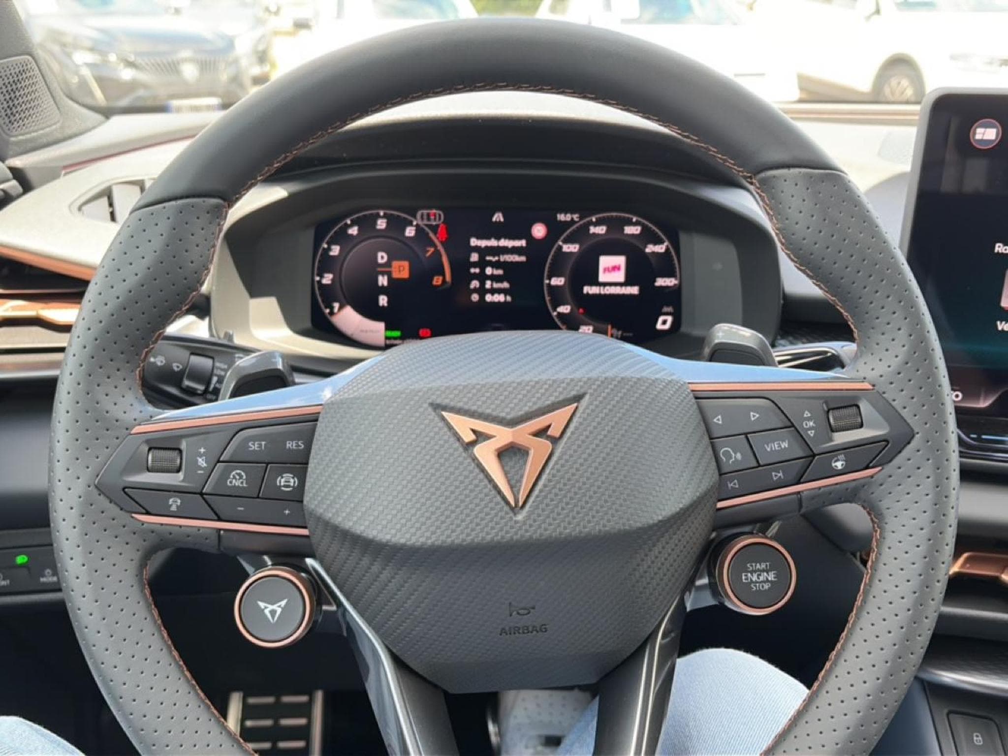 Cupra TERRAMAR 1.5 ETSI HYBRID 150 V DSG7 (2026) - Photo 15