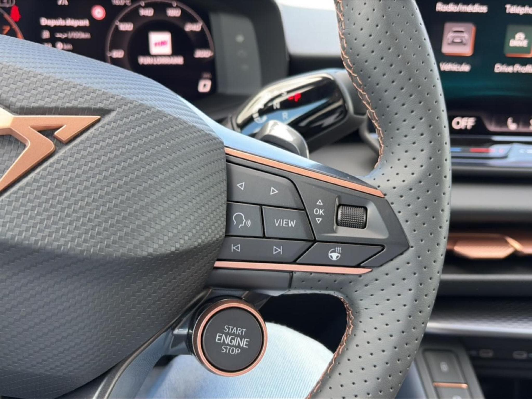 Cupra TERRAMAR 1.5 ETSI HYBRID 150 V DSG7 (2026) - Photo 17