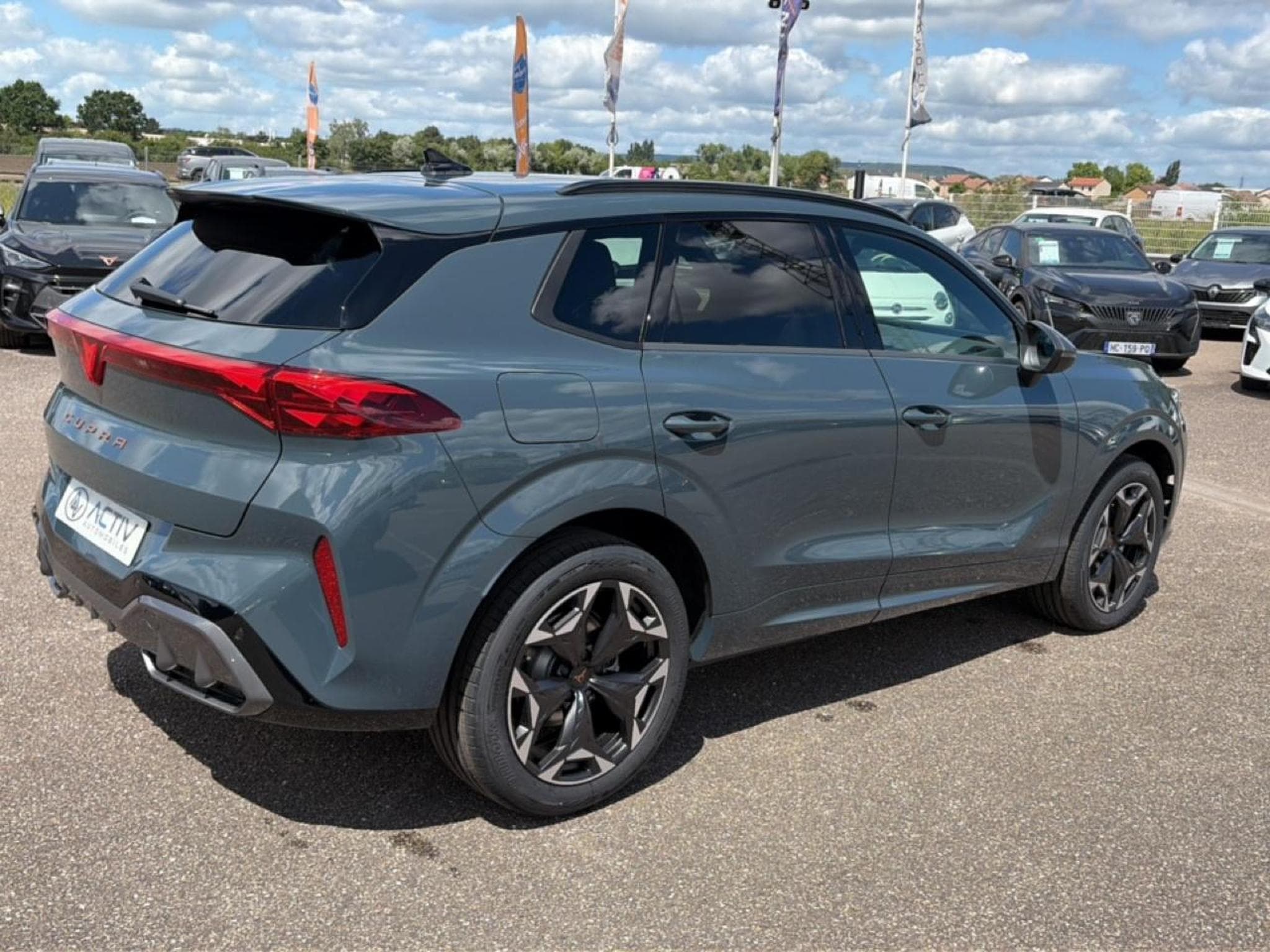 Cupra TERRAMAR 1.5 ETSI HYBRID 150 V DSG7 (2026) - Photo 5