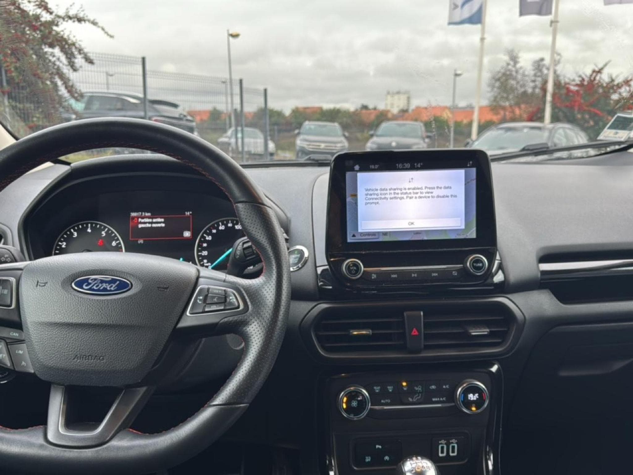 Ford ECOSPORT 1.0 ECOBOOST 125 ST-LINE (2019) - Foto 10