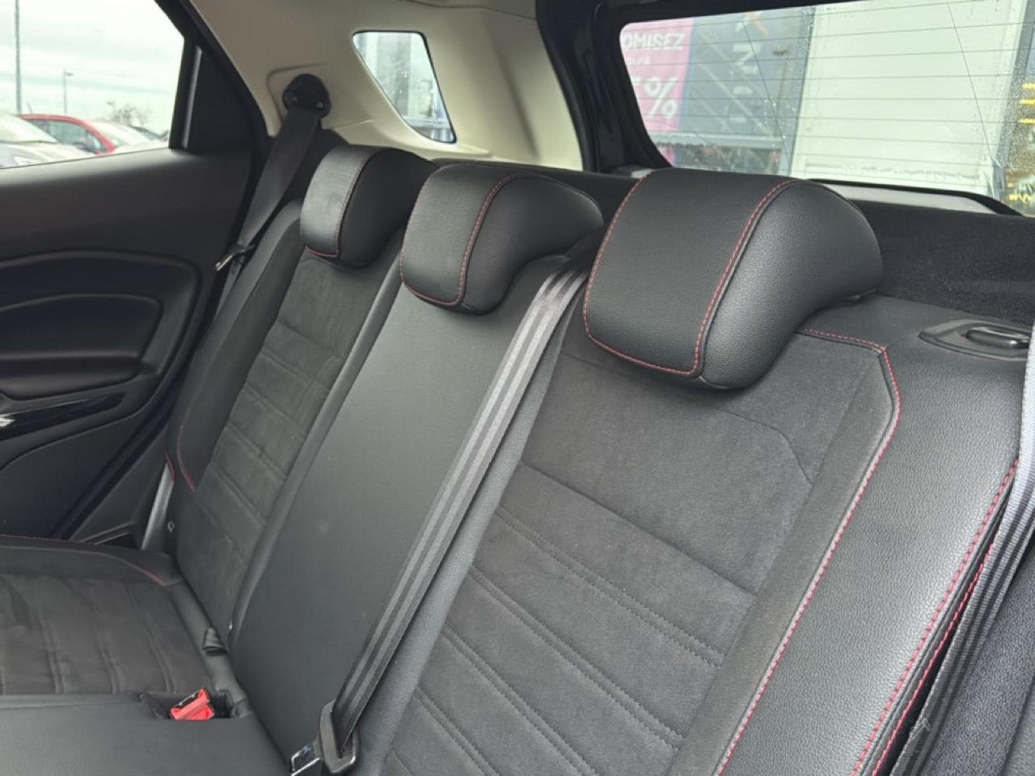 Ford ECOSPORT 1.0 ECOBOOST 125 ST-LINE (2019) - Foto 12