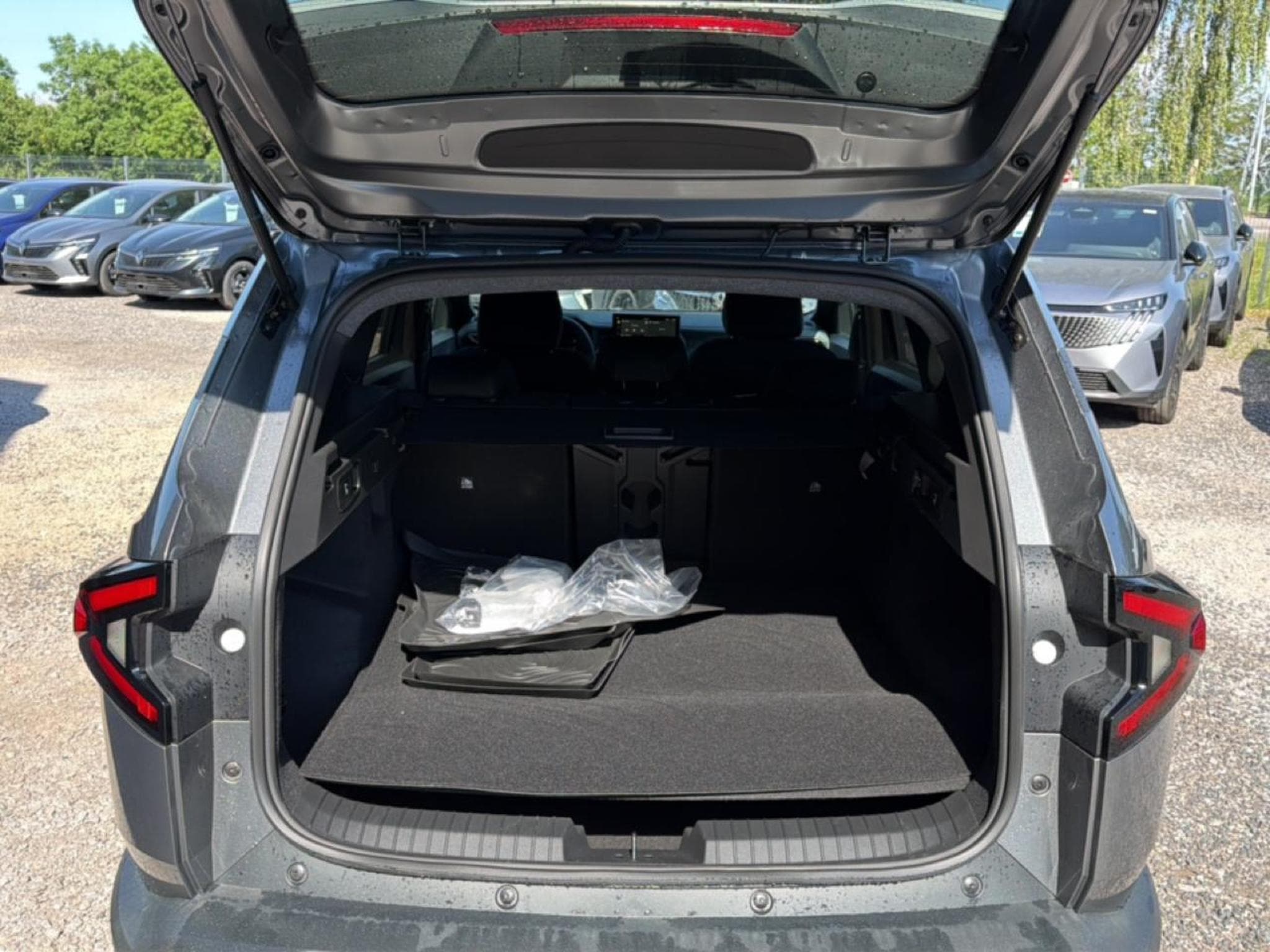 Dacia BIGSTER 1.2 MILD HYBRID 140 EXTREME (2026) - Foto 15
