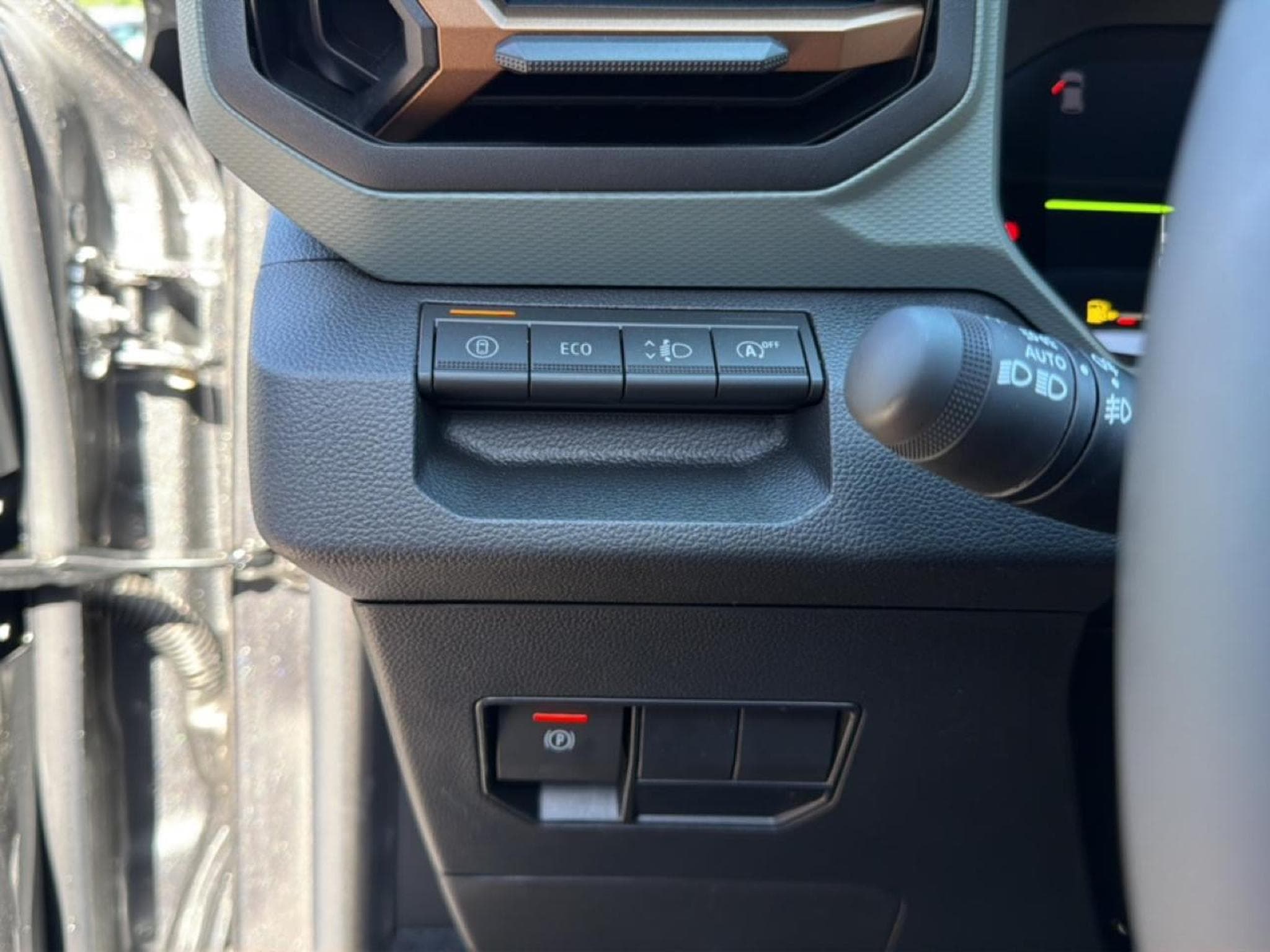 Dacia BIGSTER 1.2 MILD HYBRID 140 EXTREME (2026) - Foto 18