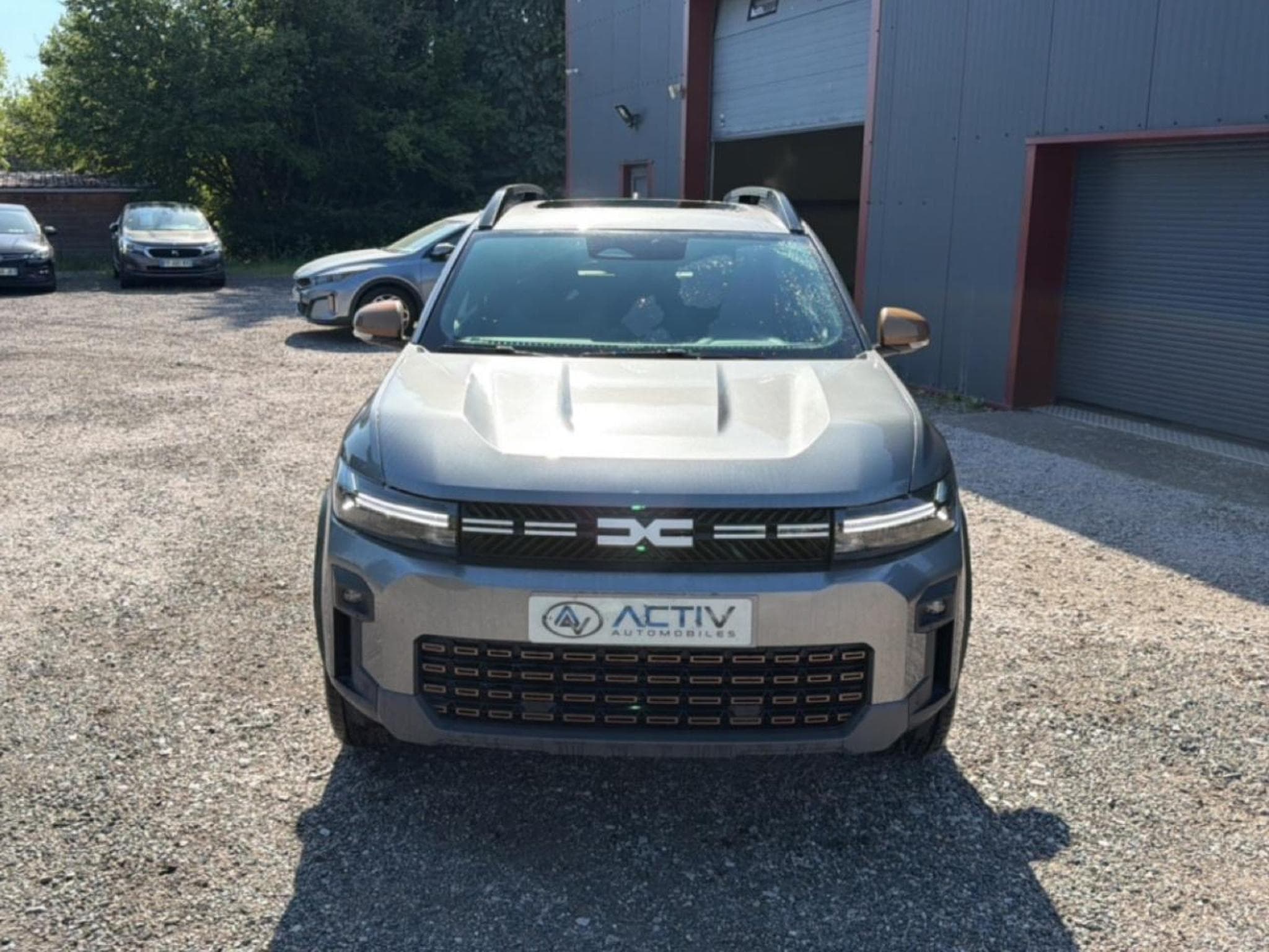 Dacia BIGSTER 1.2 MILD HYBRID 140 EXTREME (2026) - Foto 2