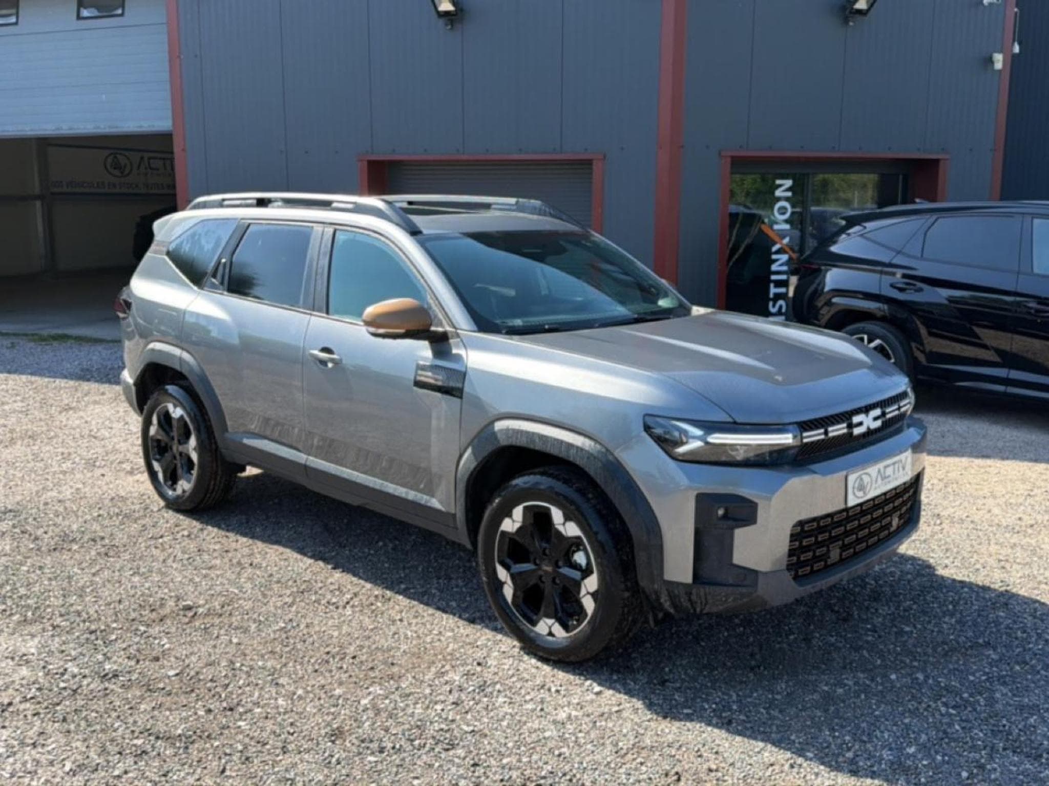 Dacia BIGSTER 1.2 MILD HYBRID 140 EXTREME (2026) - Foto 3