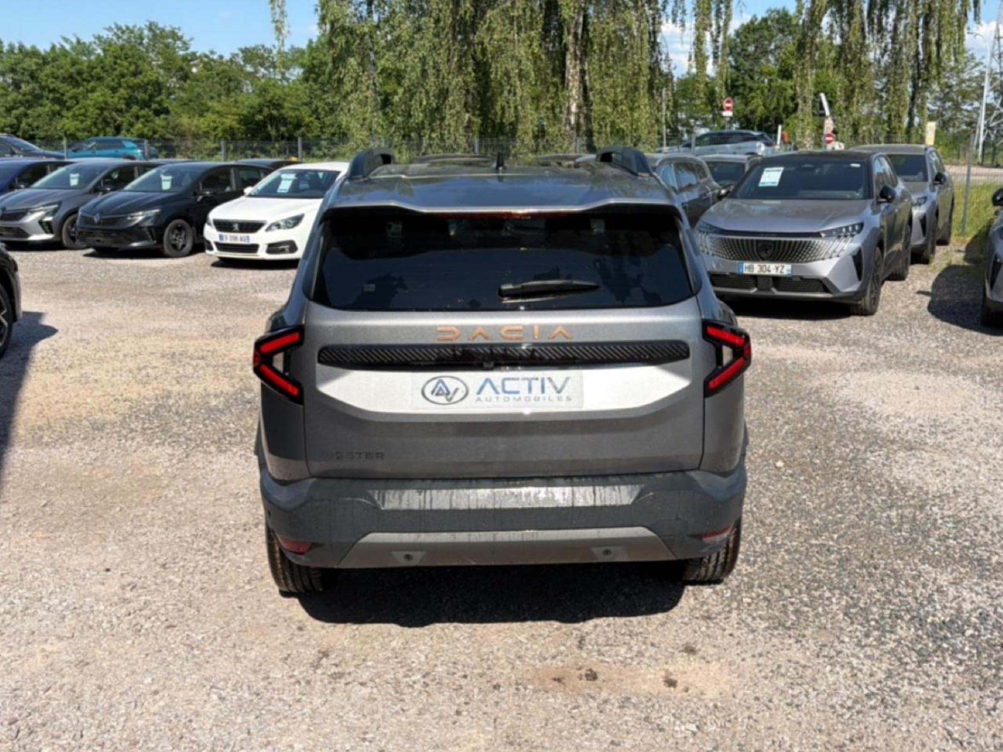 Dacia BIGSTER 1.2 MILD HYBRID 140 EXTREME (2026) - Foto 6