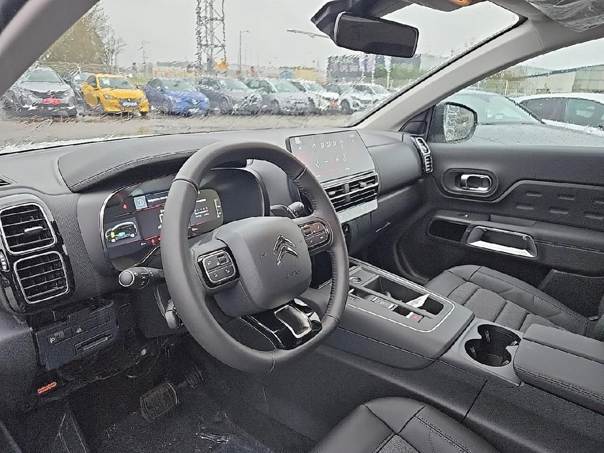 Citroen C5 AIRCROSS 1.2 HYBRIDE 145 PLUS E-DCS6 (2024) - Photo 13