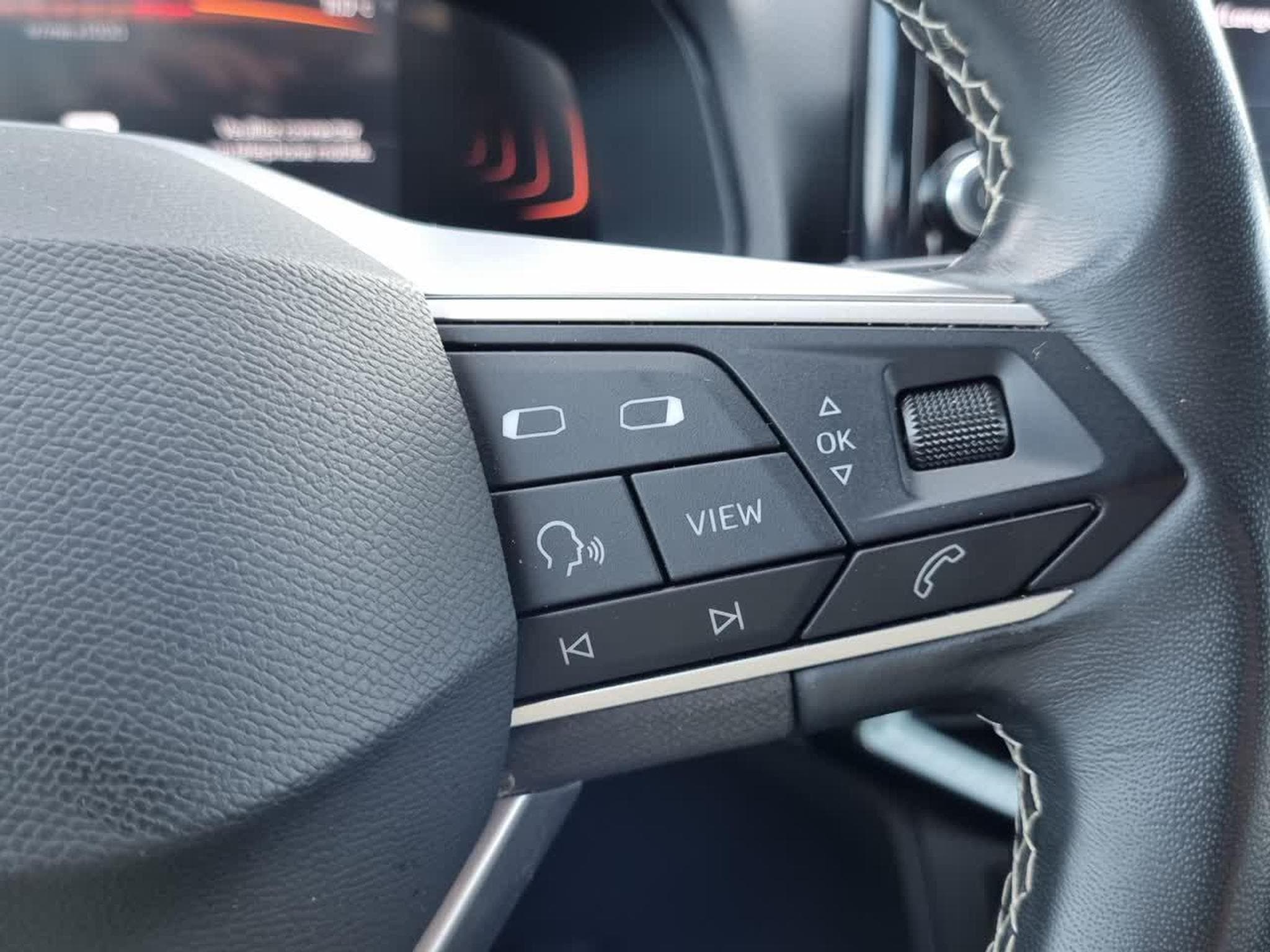 Seat ARONA 1.0 TSI 110 XPERIENCE (2023) - Foto 19