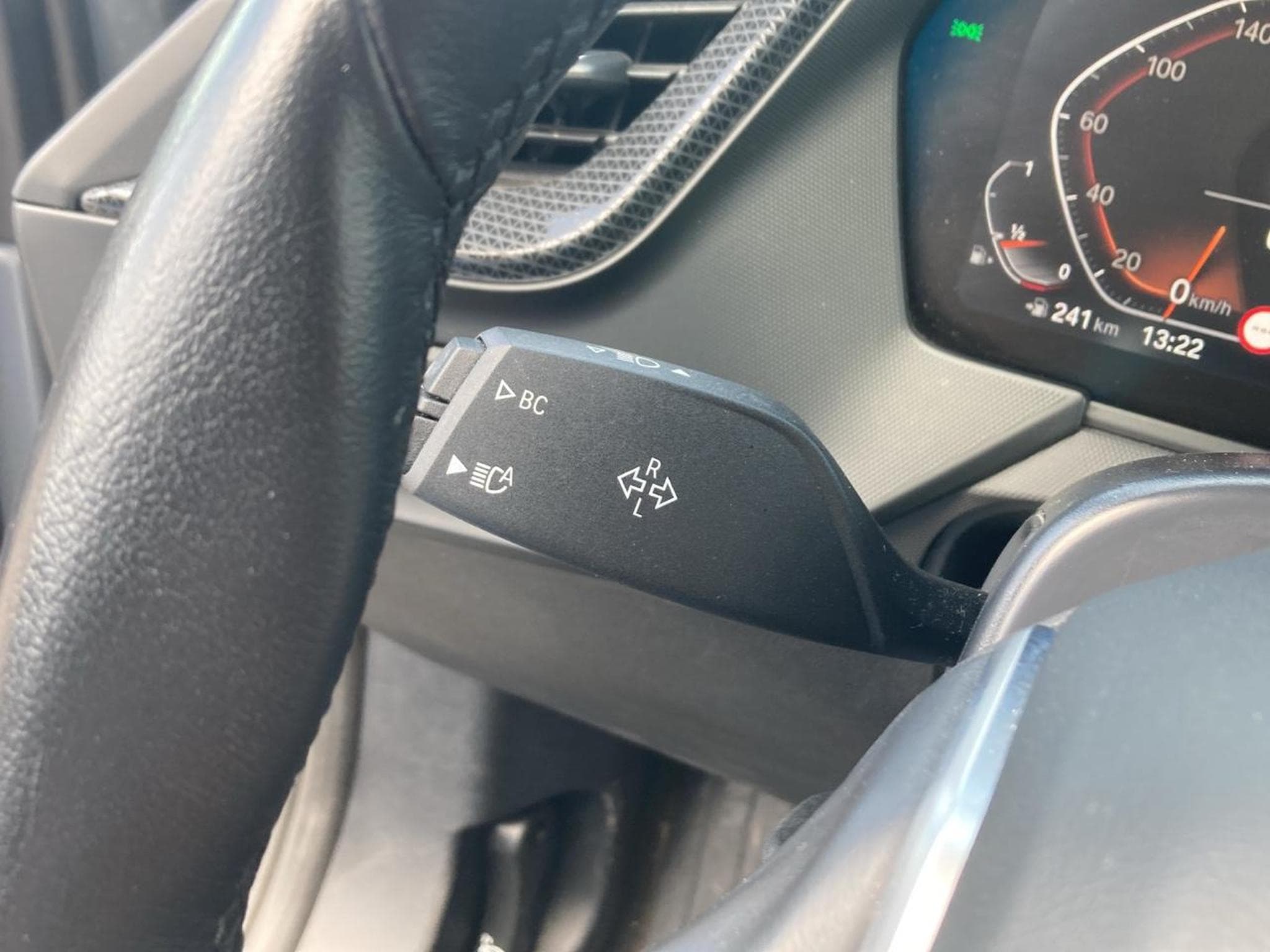 Bmw SERIE 1 (F40) 118I 136 EDITION SPORT DKG7 (2023) - Photo 17