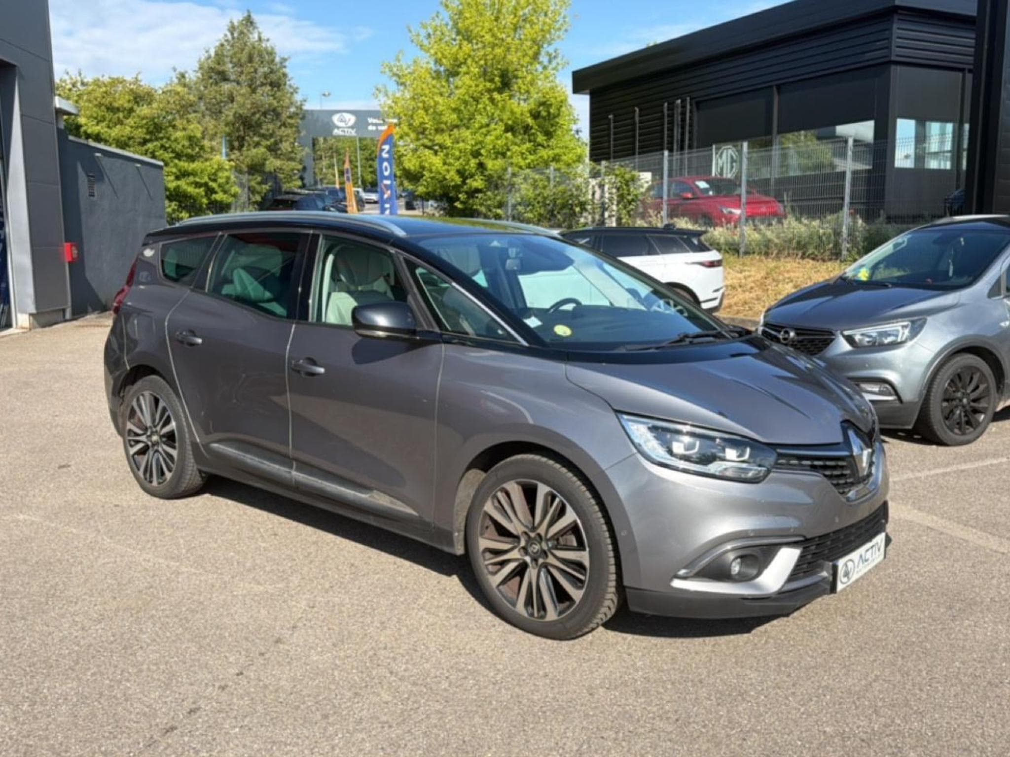 Renault GRAND SCENIC IV 1.6 DCI 160 INITIALE PARIS EDC 7PL (2017) - Photo 3