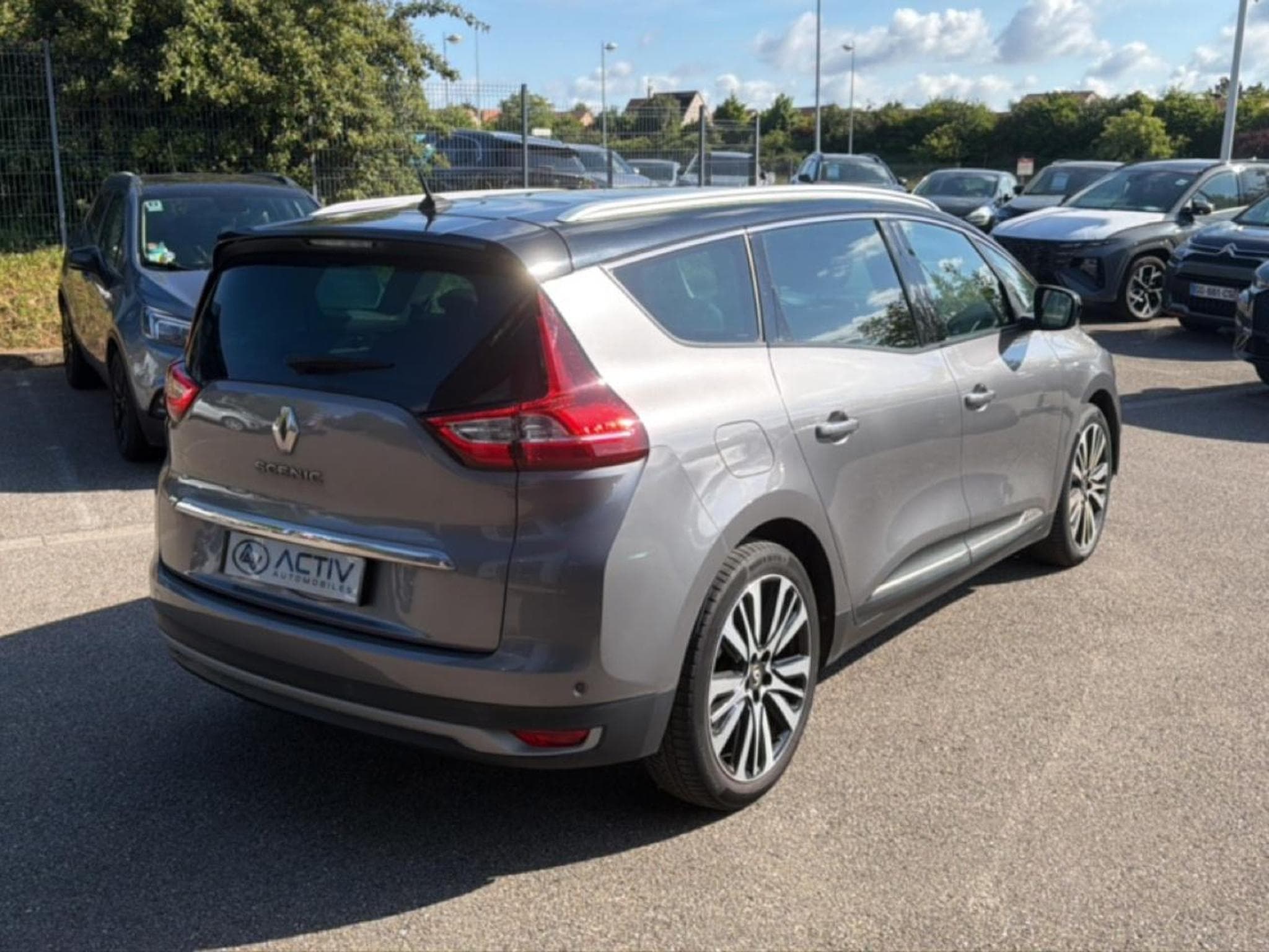 Renault GRAND SCENIC IV 1.6 DCI 160 INITIALE PARIS EDC 7PL (2017) - Photo 5