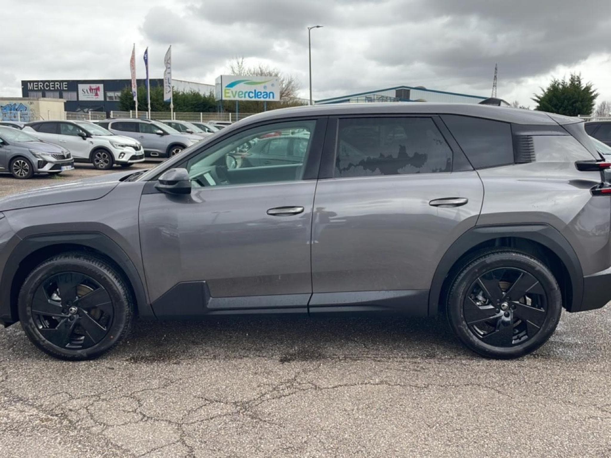 Citroen C5 AIRCROSS 1.2 HYBRIDE 145 PLUS BOITE AUTOMATIQUE (2026) - Photo 8
