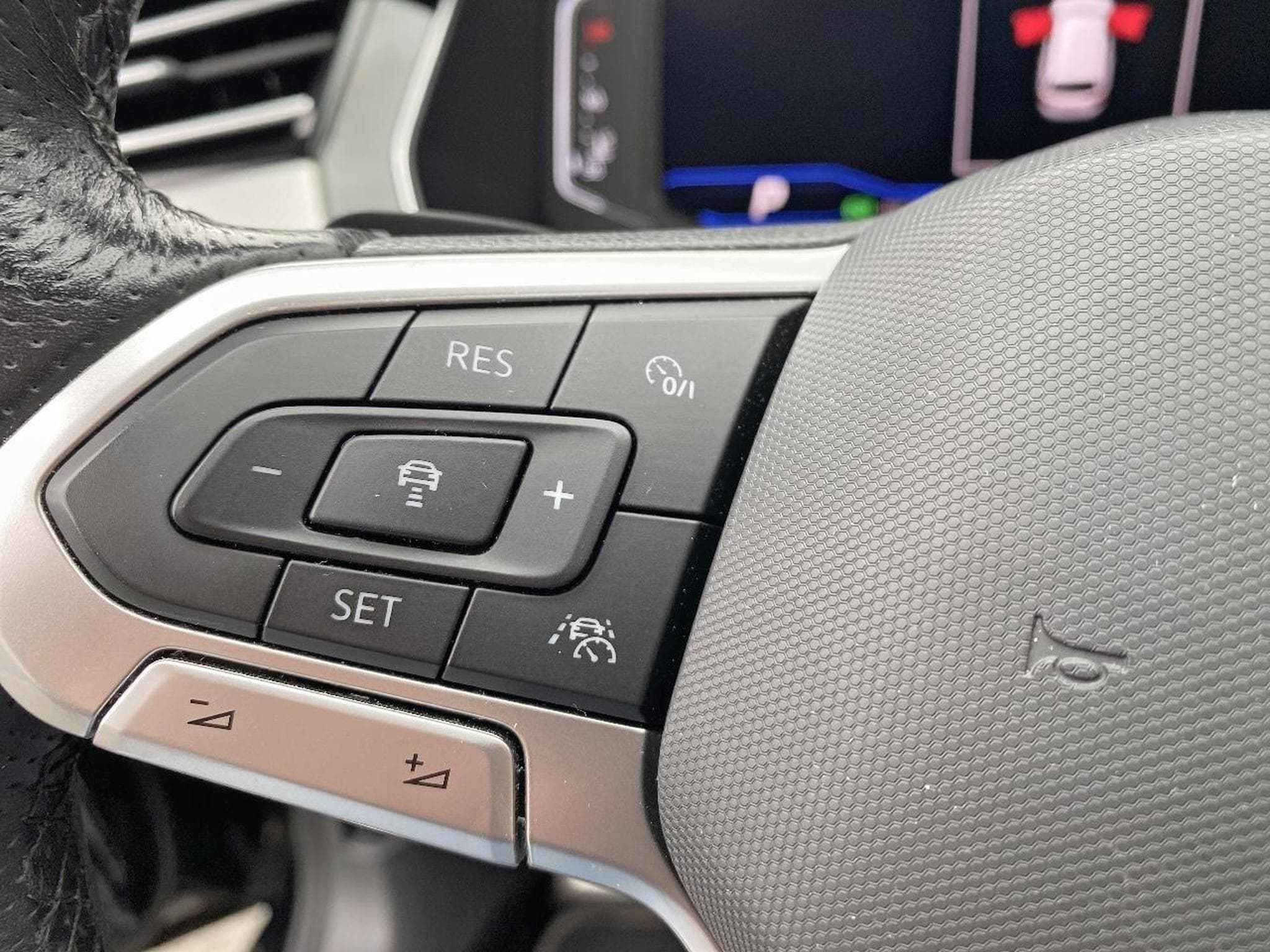 VW PASSAT SW 2.0 TDI EVO 150 R-LINE DSG7 (2021) - Foto 16