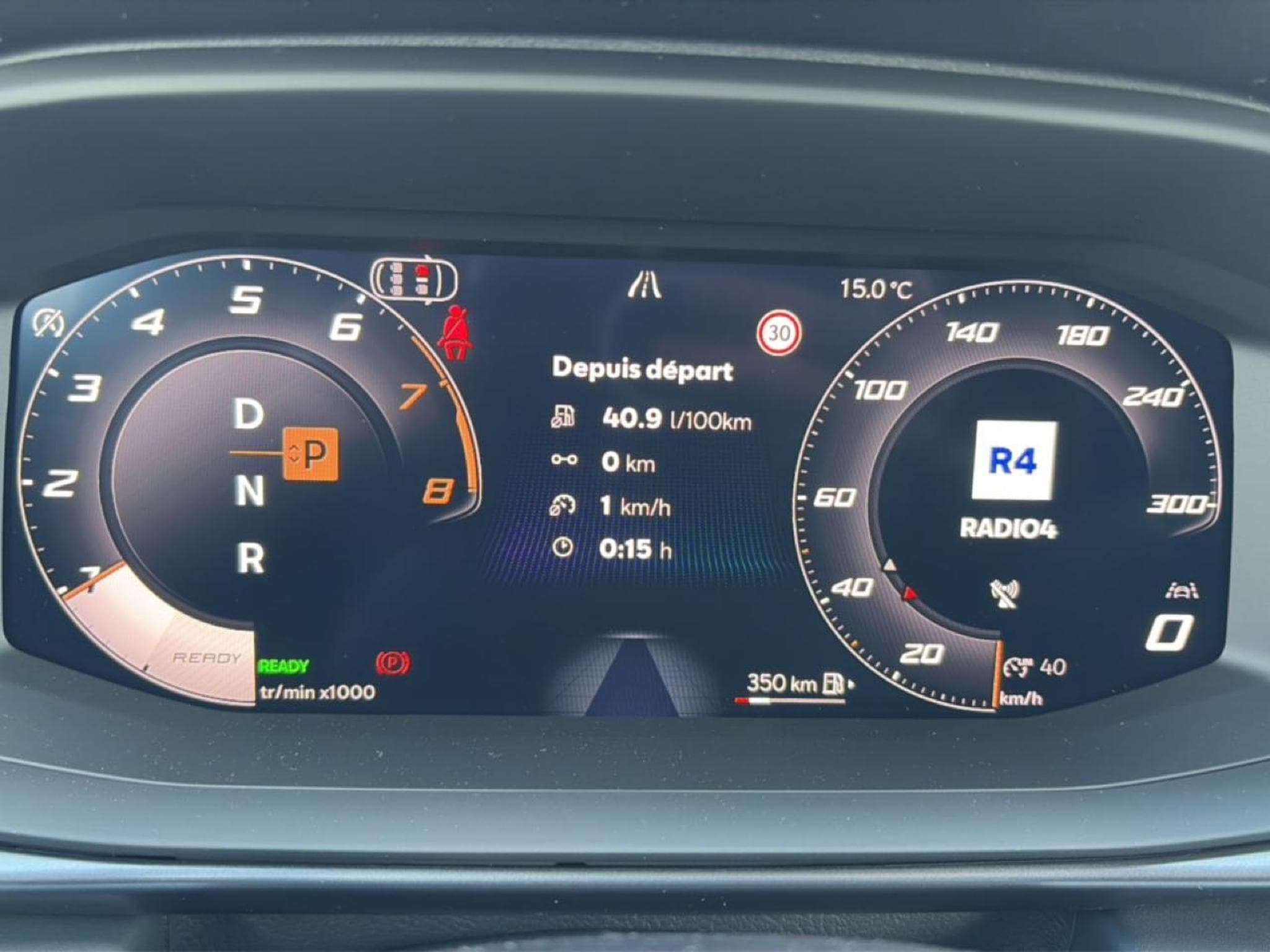 Cupra TERRAMAR 1.5 ETSI HYBRID 150 V DSG7 (2026) - Photo 16