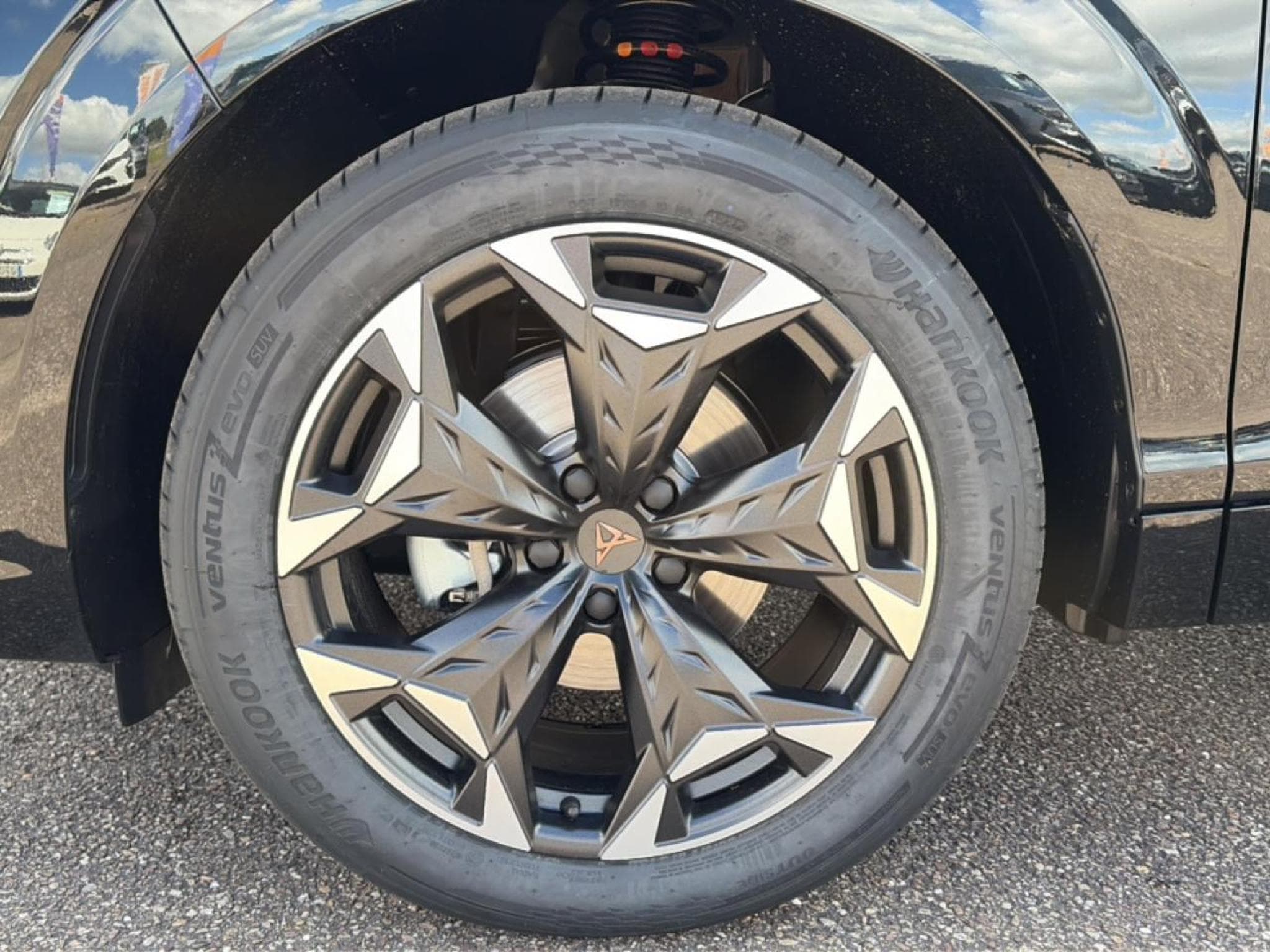 Cupra TERRAMAR 1.5 ETSI HYBRID 150 V DSG7 (2026) - Photo 9