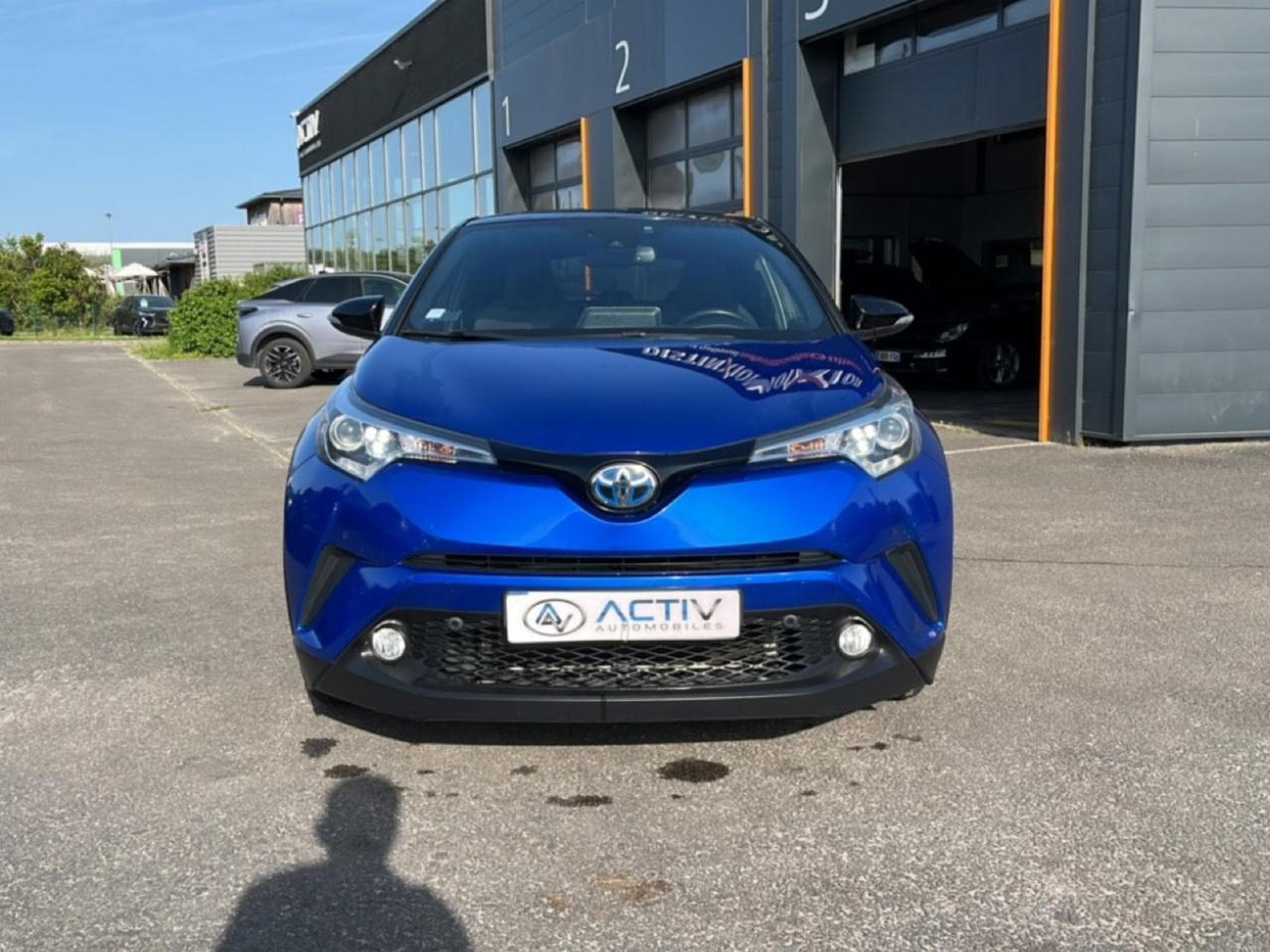 Toyota C-HR 122 GRAPHIC 2WD E-CVT RC18 (2019) - Foto 2