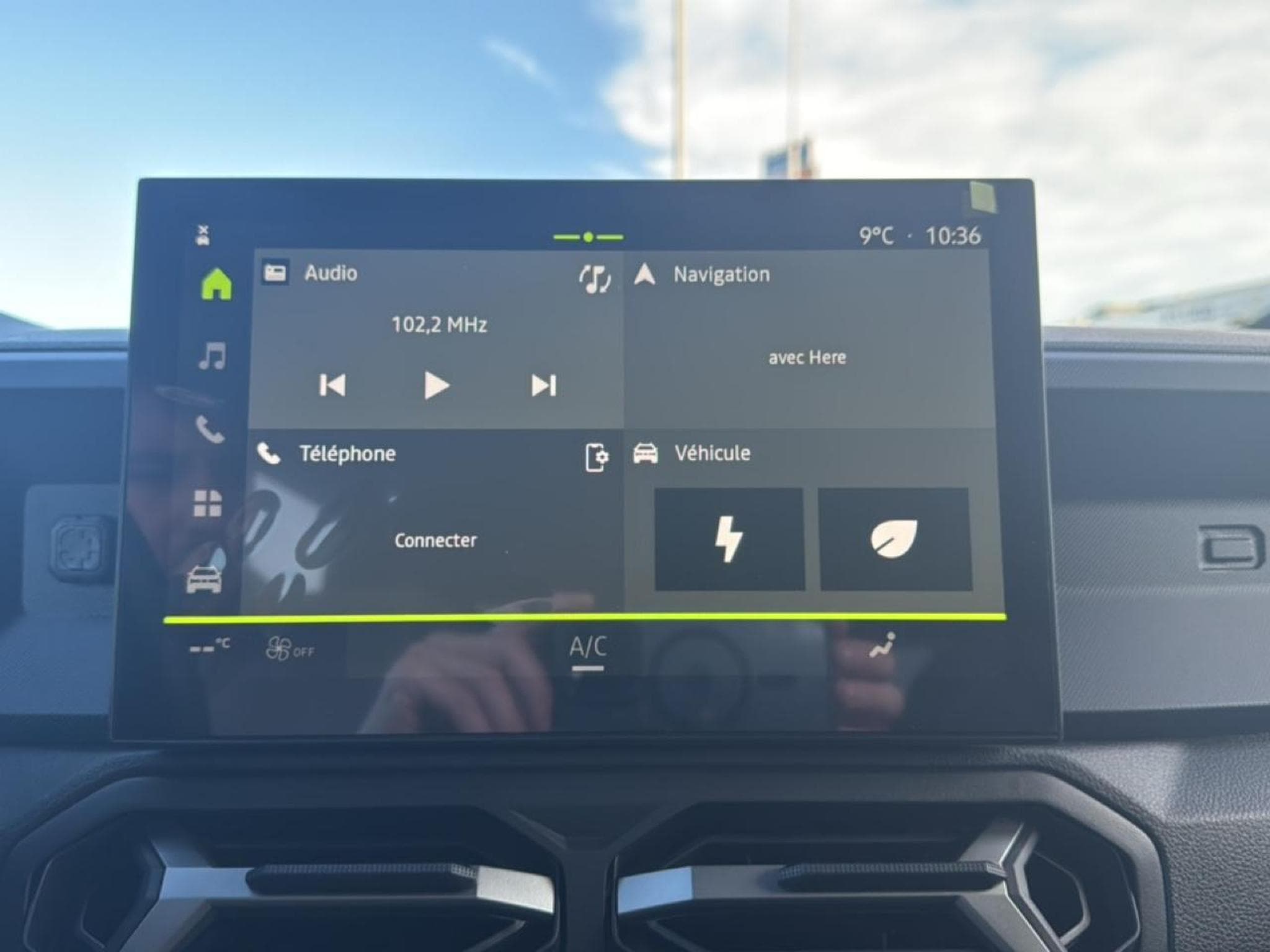 Dacia DUSTER 1.6 HYBRID 140 JOURNEY (2025) - Foto 13