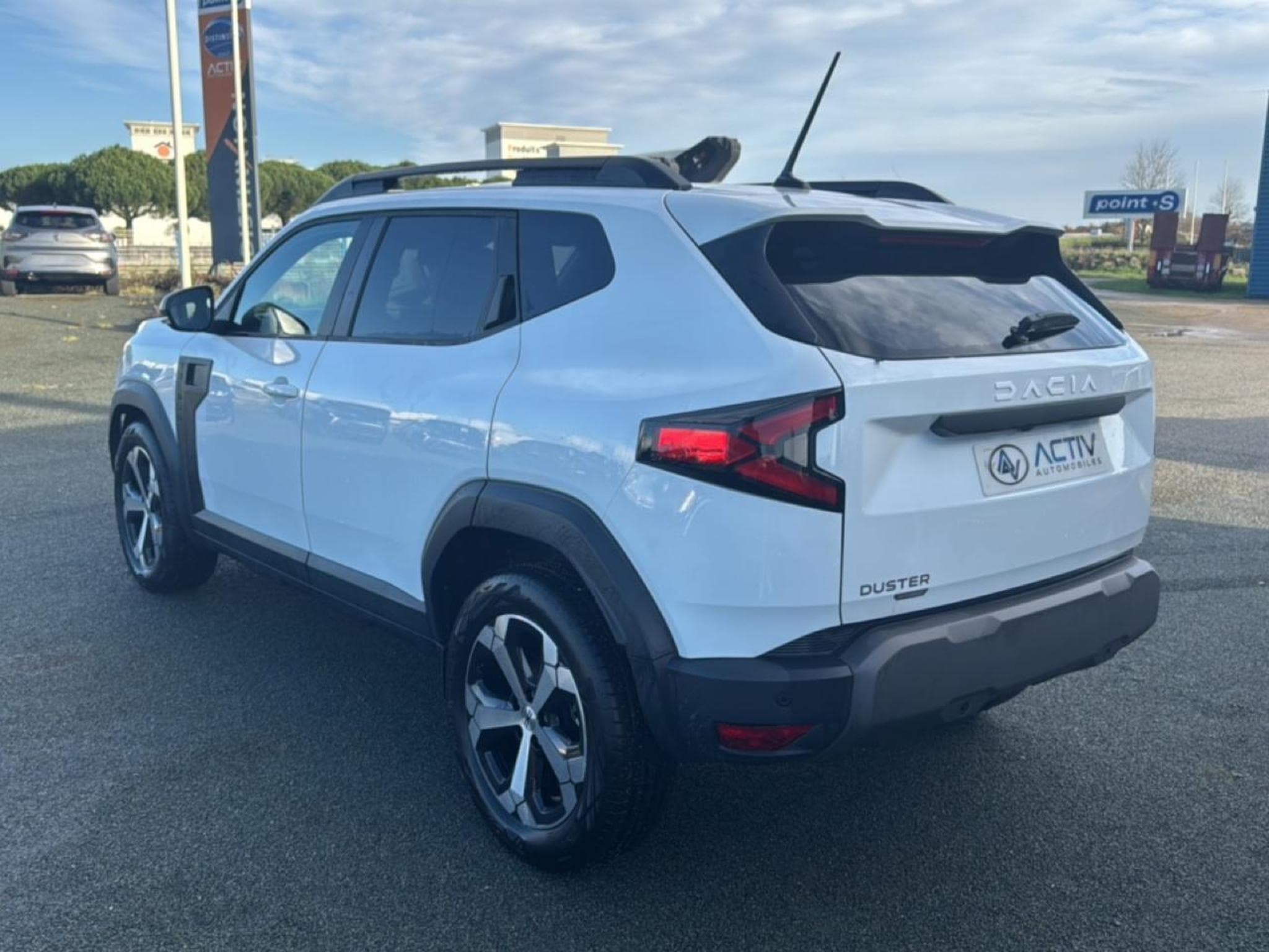 Dacia DUSTER 1.6 HYBRID 140 JOURNEY (2025) - Foto 7
