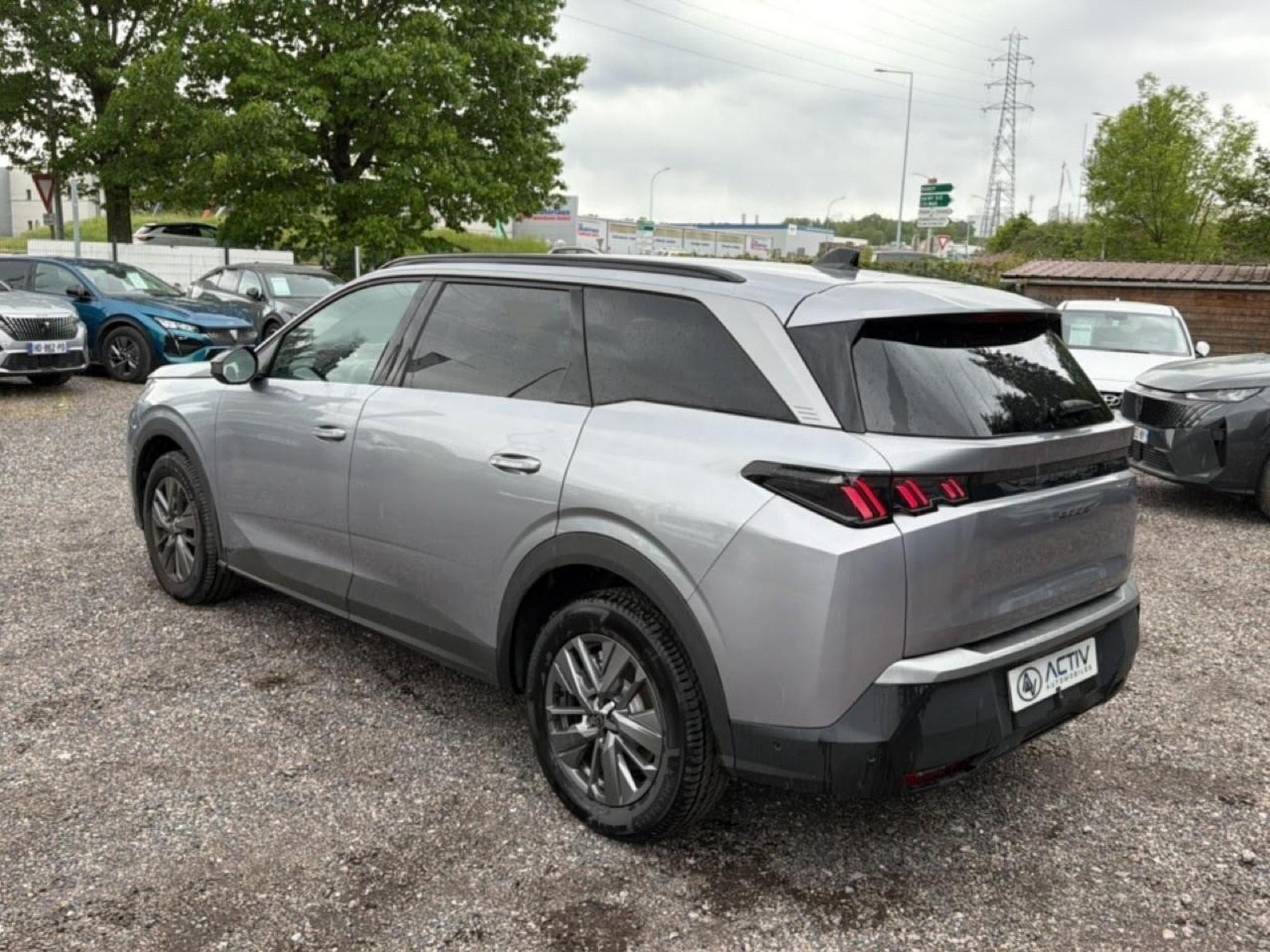 Peugeot 5008 HYBRID 145 ALLURE E-DCS6 (2025) - Foto 7
