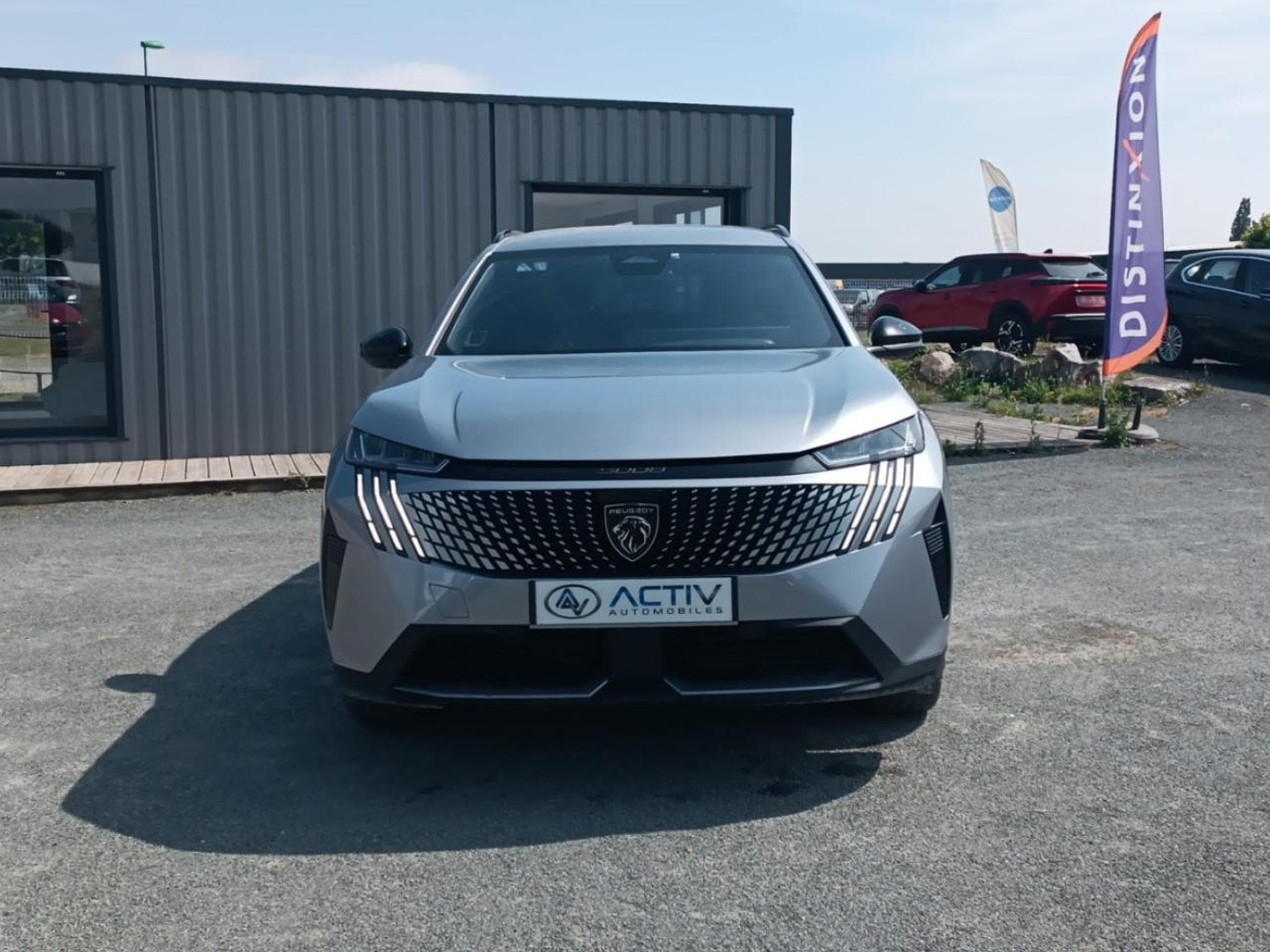 Peugeot 5008 HYBRID 145 ALLURE E-DCS6 (2025) - Foto 2
