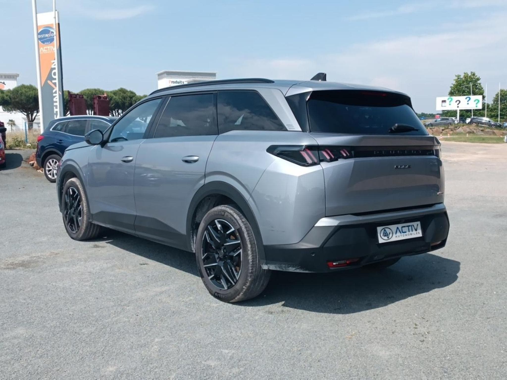 Peugeot 5008 HYBRID 145 ALLURE E-DCS6 (2025) - Foto 7