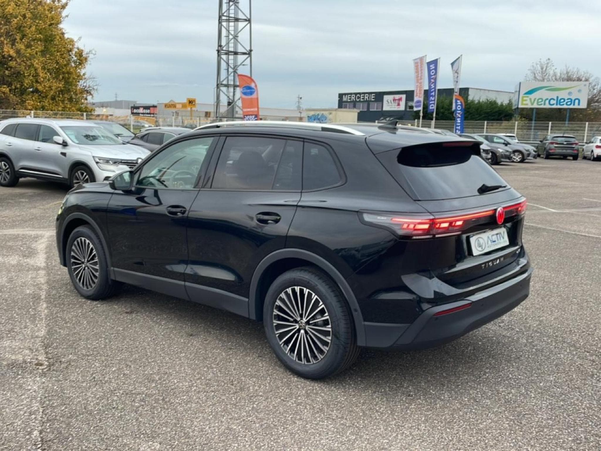 VW TIGUAN 1.5 ETSI 150 LIFE DSG7 (2025) - Foto 7