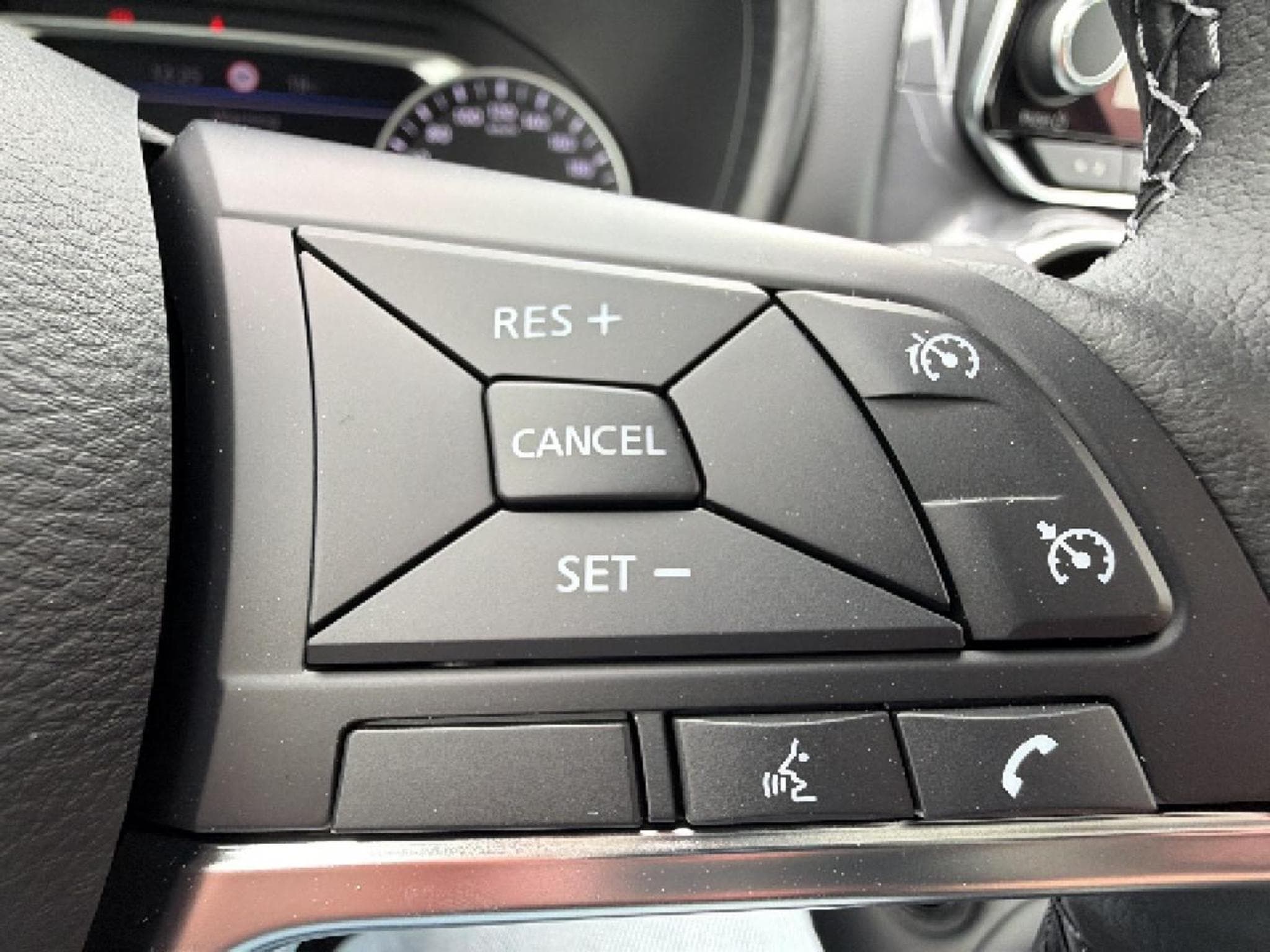 Nissan JUKE 1.6 HYBRID 143 N-CONNECTA (2023) - Foto 15