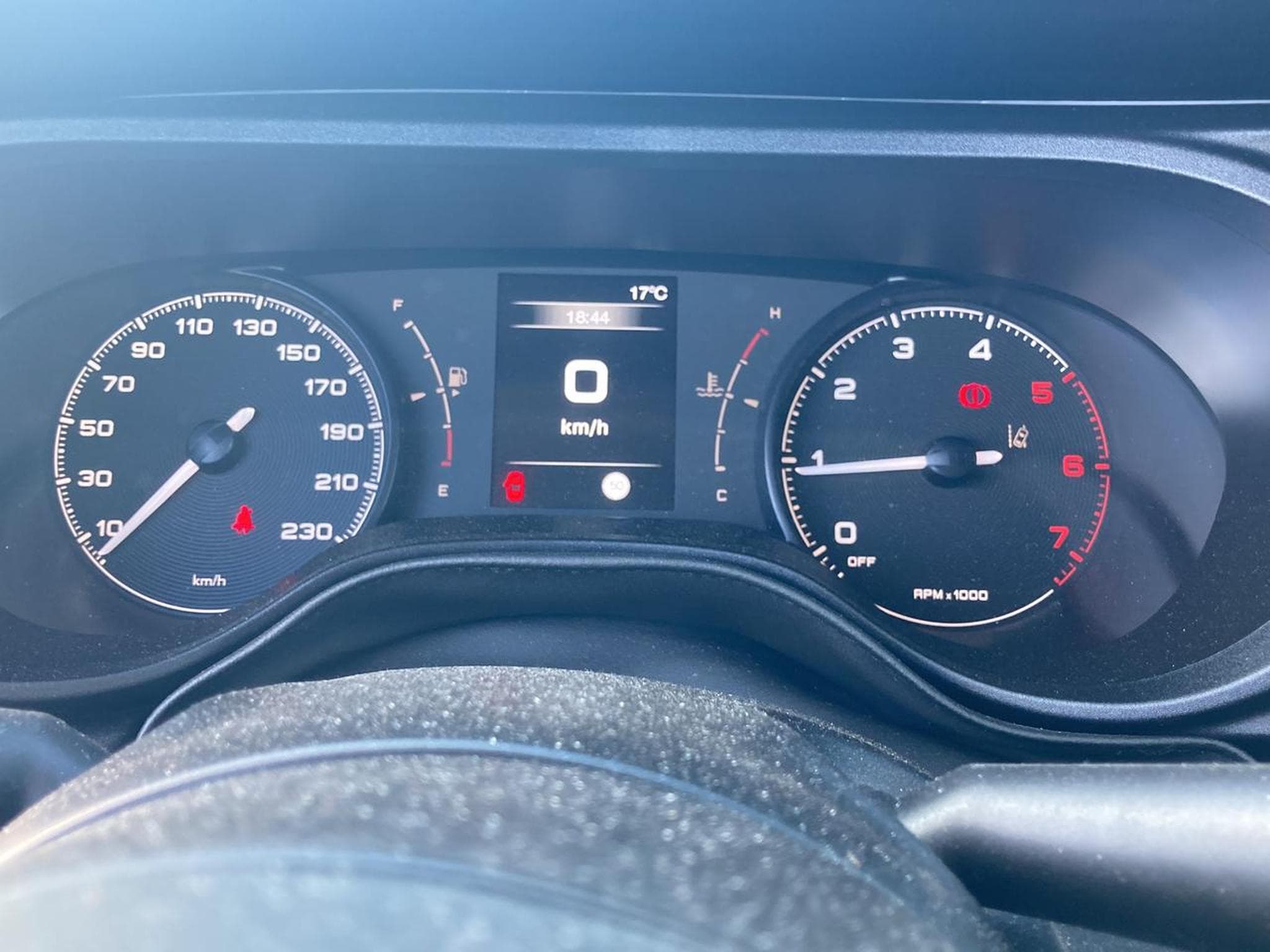 Fiat TIPO 1.6 MULTIJET 130 (2024) - Foto 18