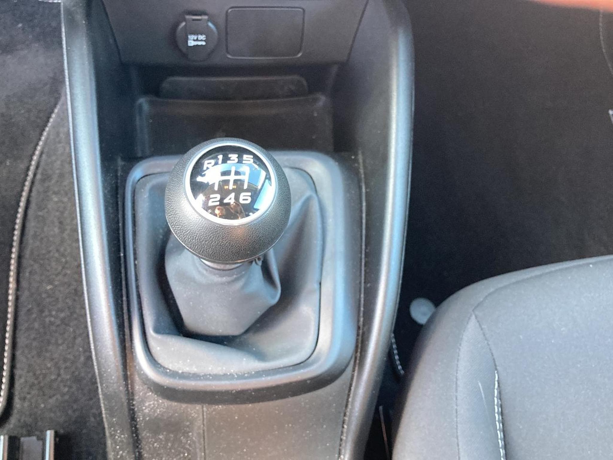 Fiat TIPO 1.6 MULTIJET 130 (2024) - Foto 19