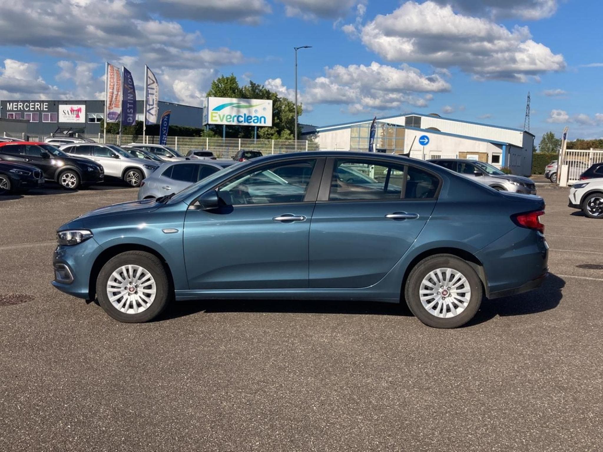 Fiat TIPO 1.6 MULTIJET 130 (2024) - Foto 8