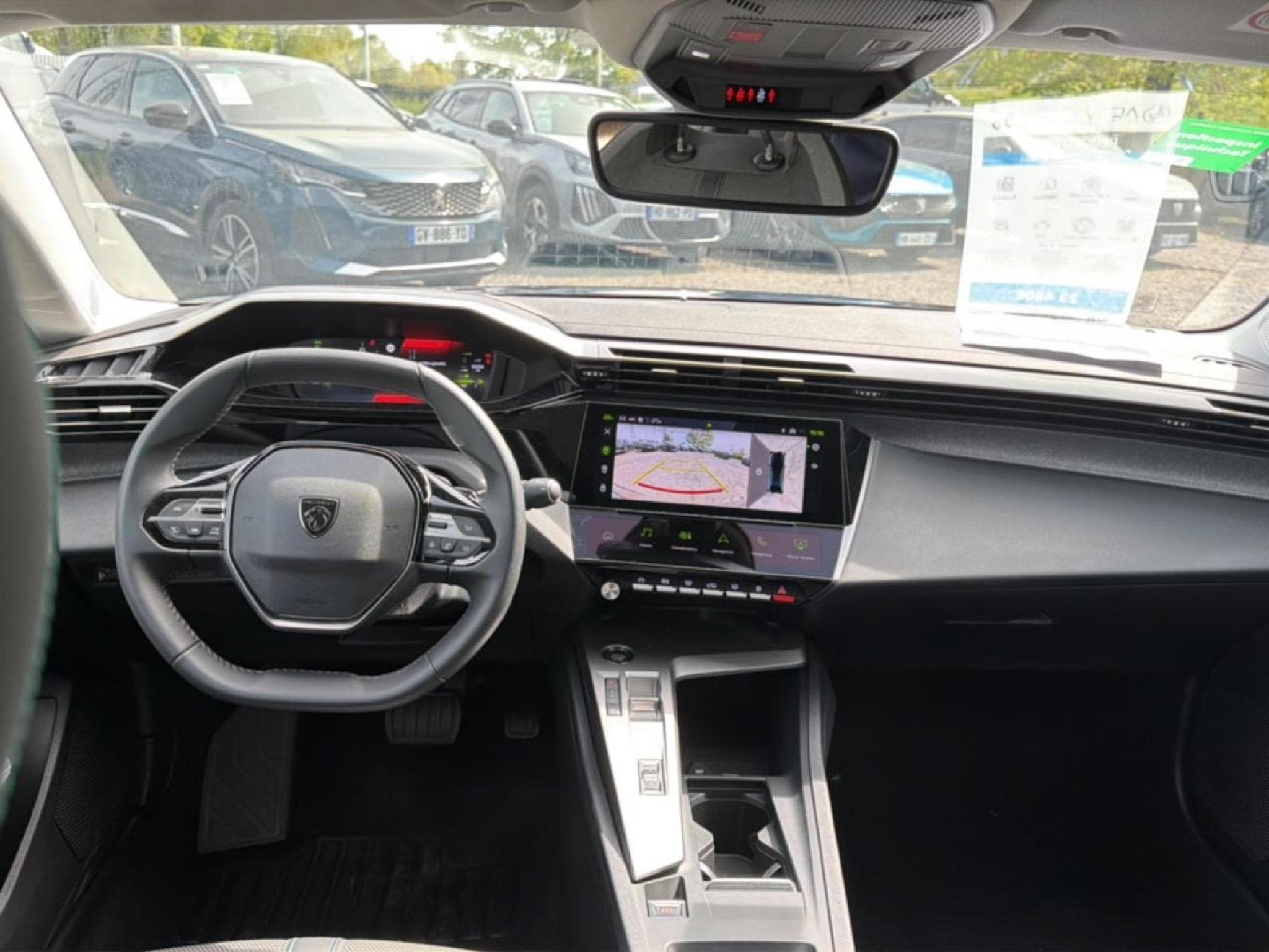 Peugeot 408 HYBRID 136 ALLURE E-DCS6 (2024) - Foto 10