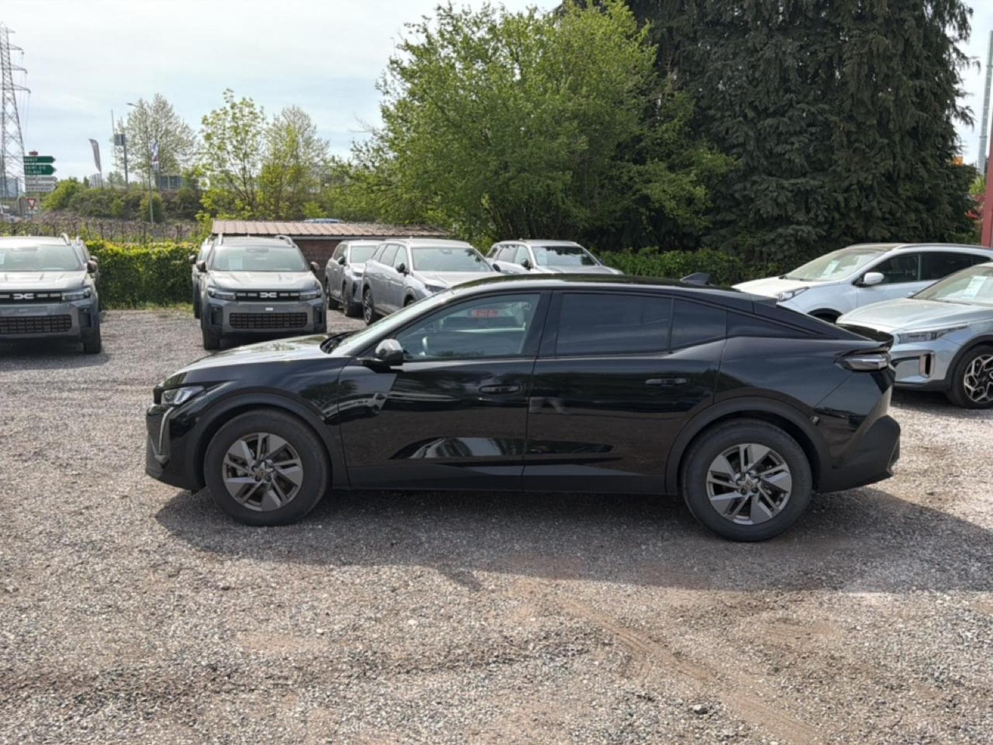 Peugeot 408 HYBRID 136 ALLURE E-DCS6 (2024) - Foto 8