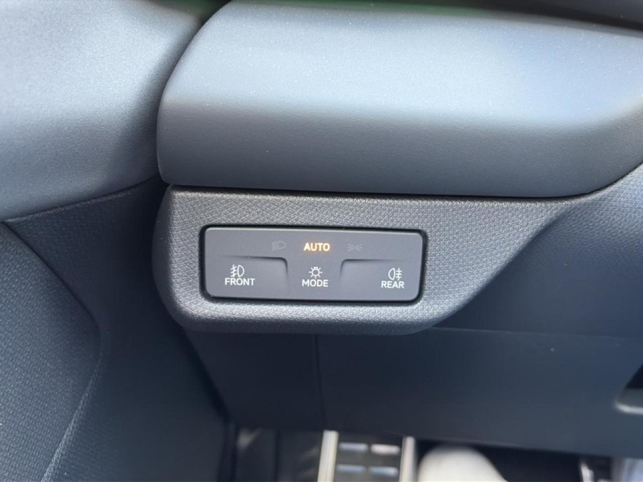 Cupra TERRAMAR 1.5 ETSI HYBRID 150 V DSG7 (2026) - Photo 12