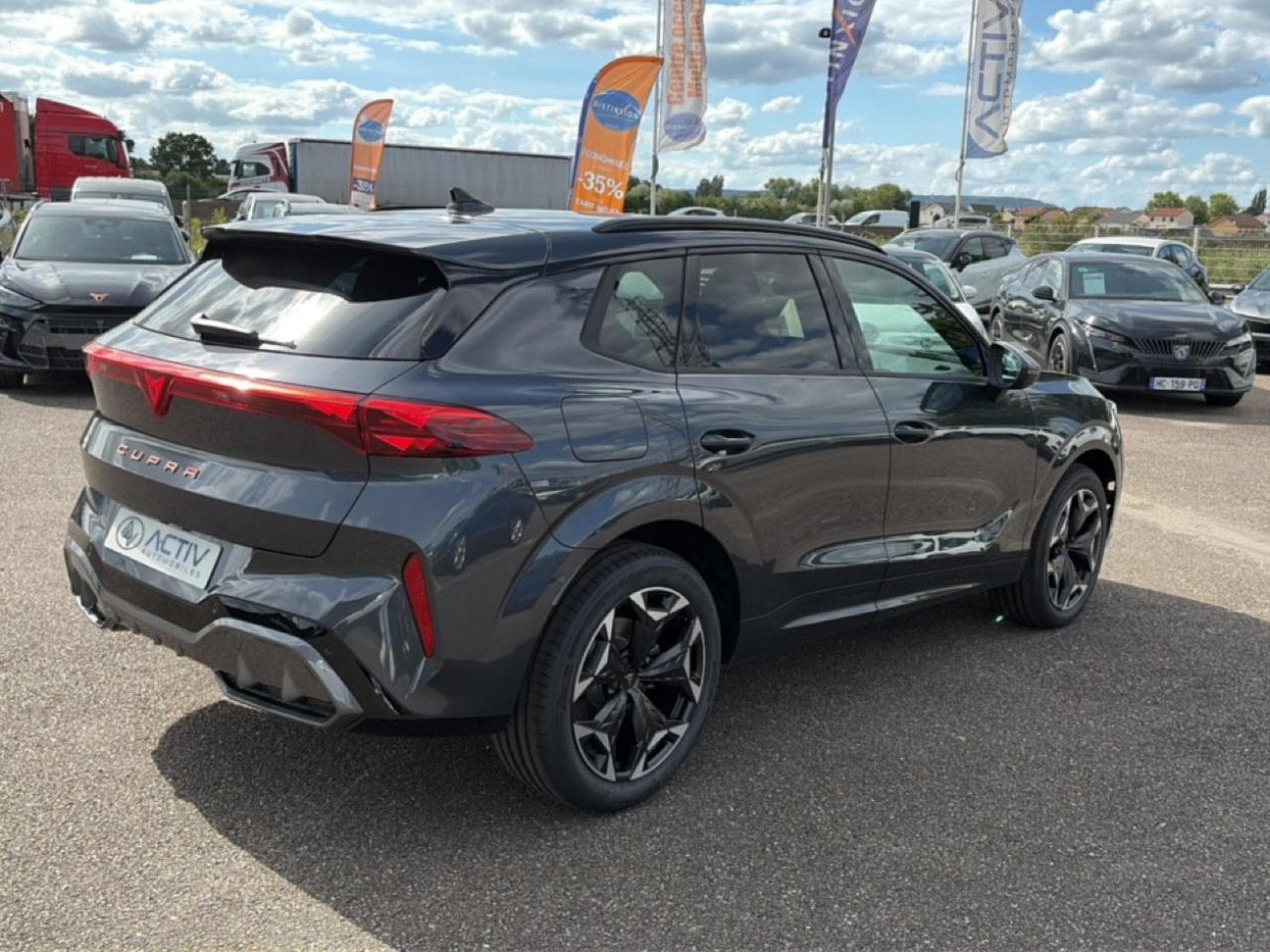 Cupra TERRAMAR 1.5 ETSI HYBRID 150 V DSG7 (2026) - Photo 5