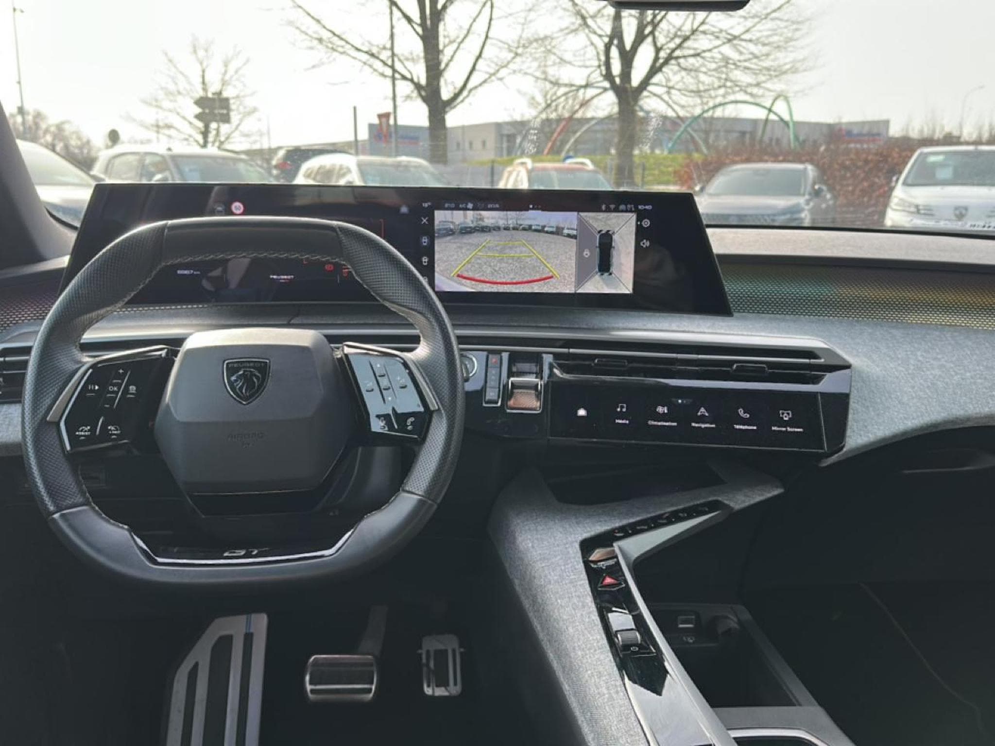 Peugeot 3008 1.2 HYBRID 145 GT E-DCS6 (2025) - Foto 10