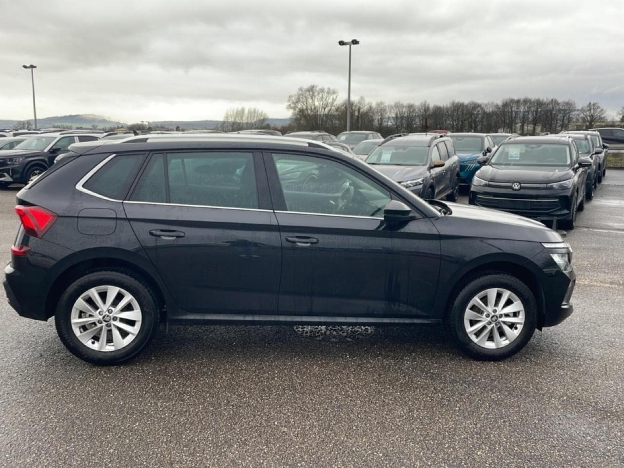 Skoda KAMIQ 1.0 TSI 116 SELECTION DSG7 (2025) - Foto 4