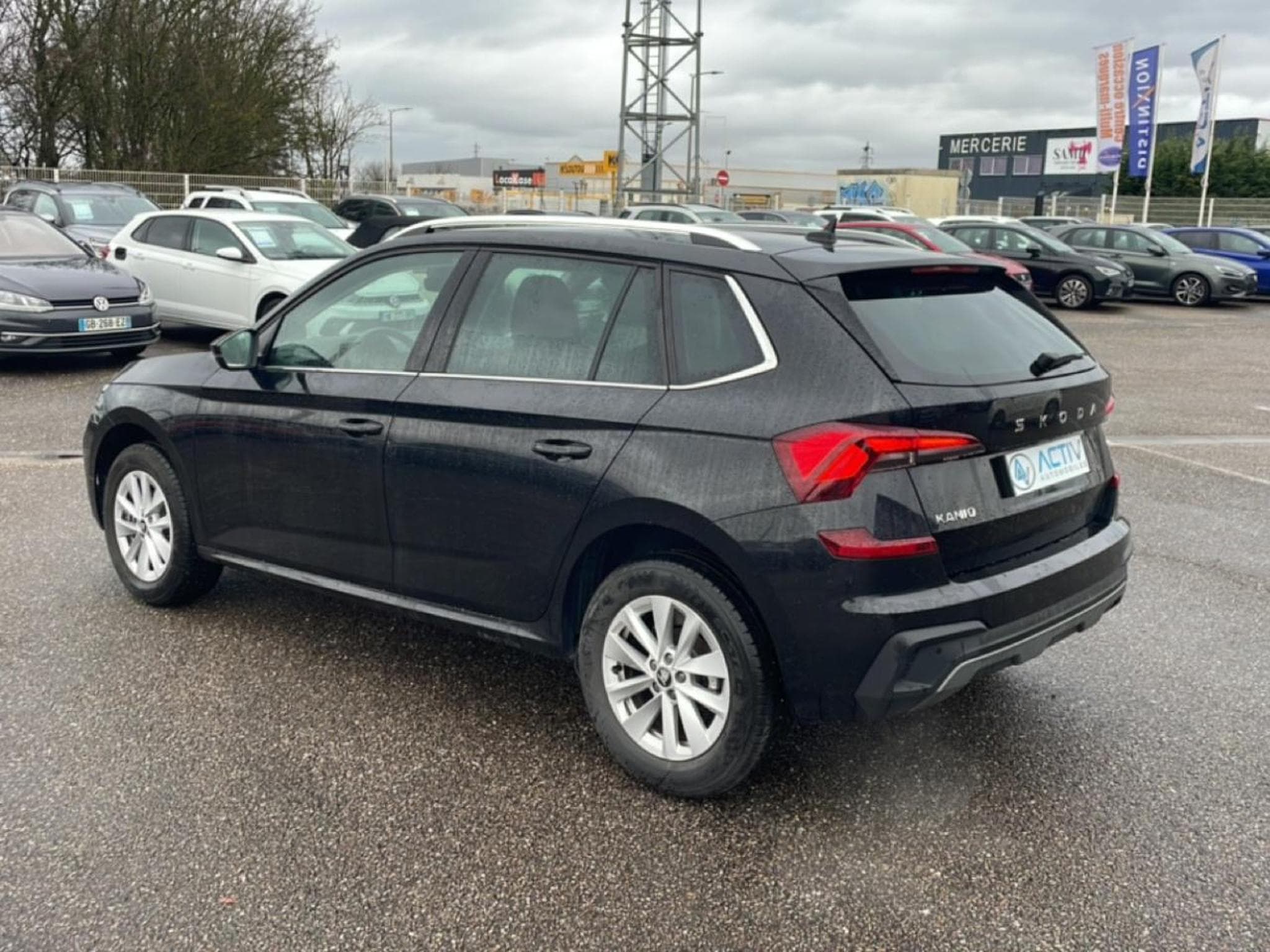 Skoda KAMIQ 1.0 TSI 116 SELECTION DSG7 (2025) - Foto 7