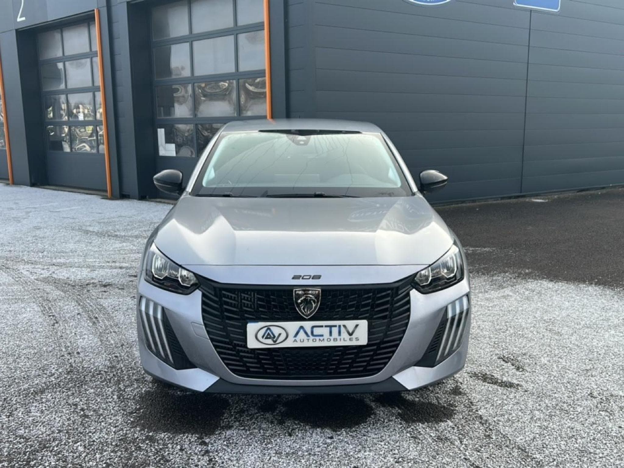 Peugeot 208 1.2 100 STYLE (2025) - Foto 2