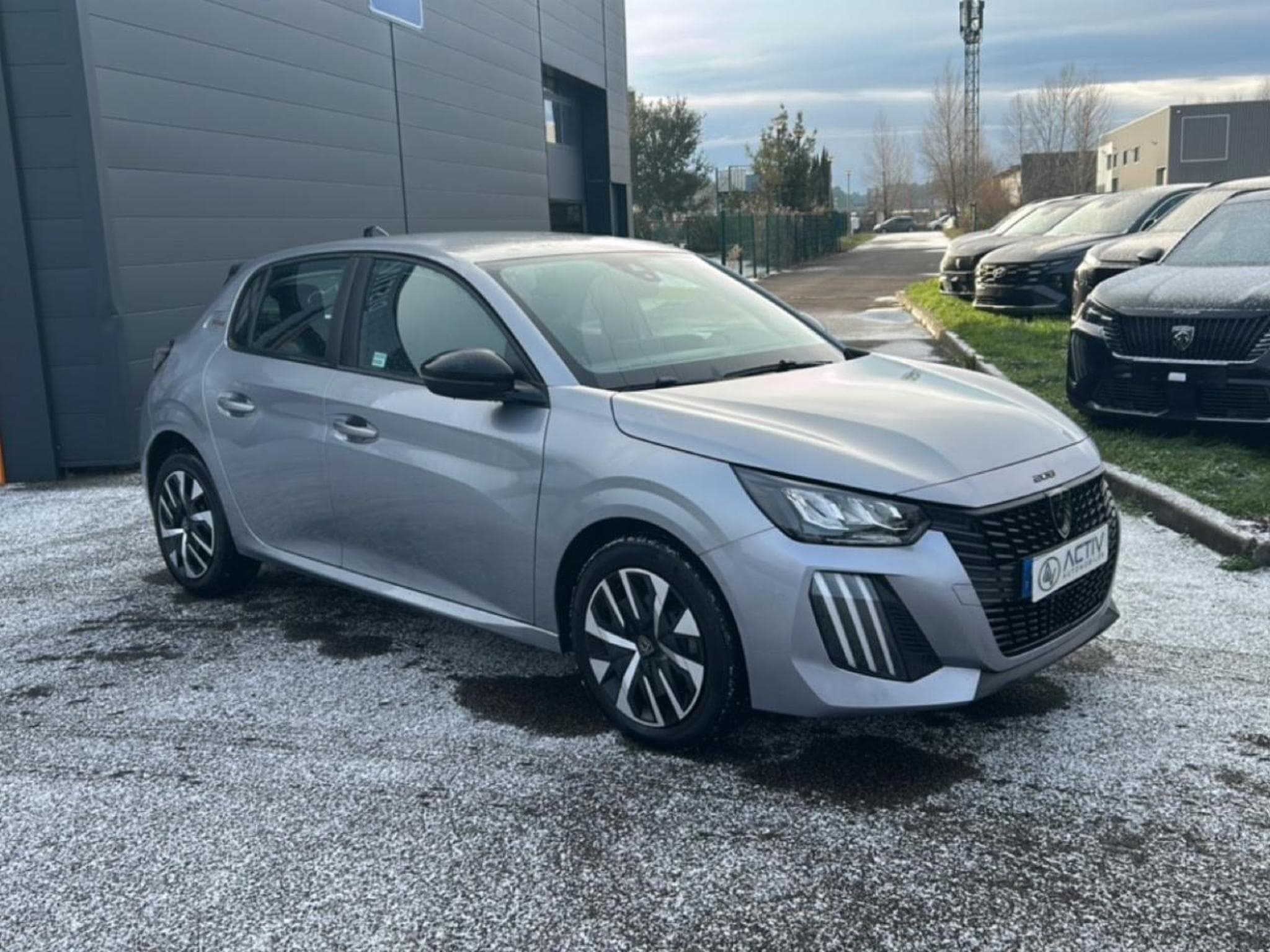 Peugeot 208 1.2 100 STYLE (2025) - Foto 3