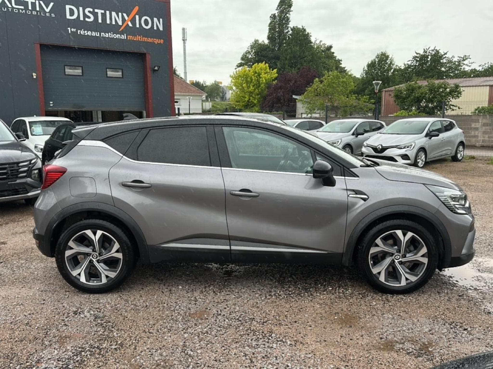 Renault CAPTUR II 1.6 E-TECH HYBRIDE 145 RS LINE (2022) - Foto 4