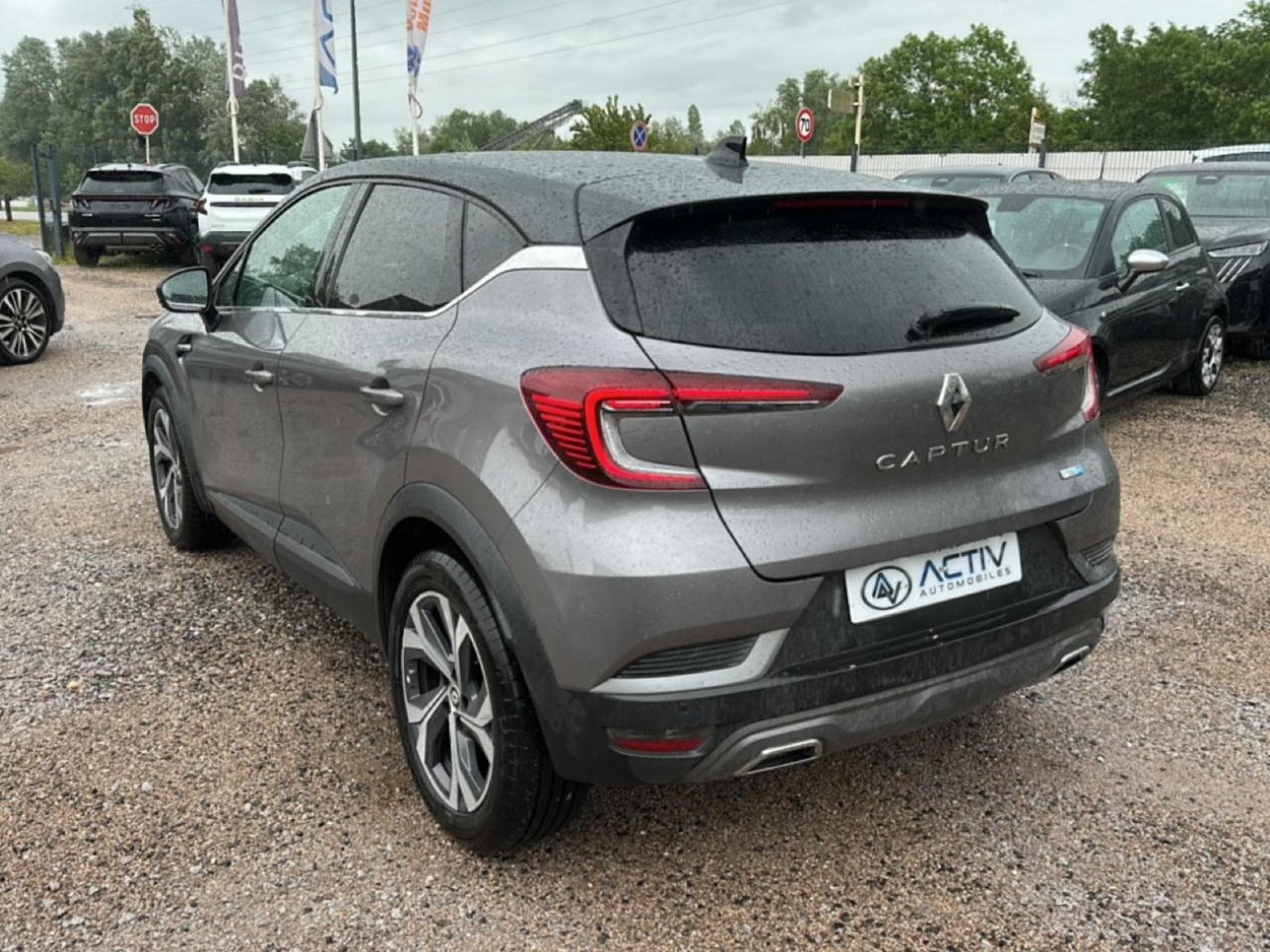 Renault CAPTUR II 1.6 E-TECH HYBRIDE 145 RS LINE (2022) - Foto 7