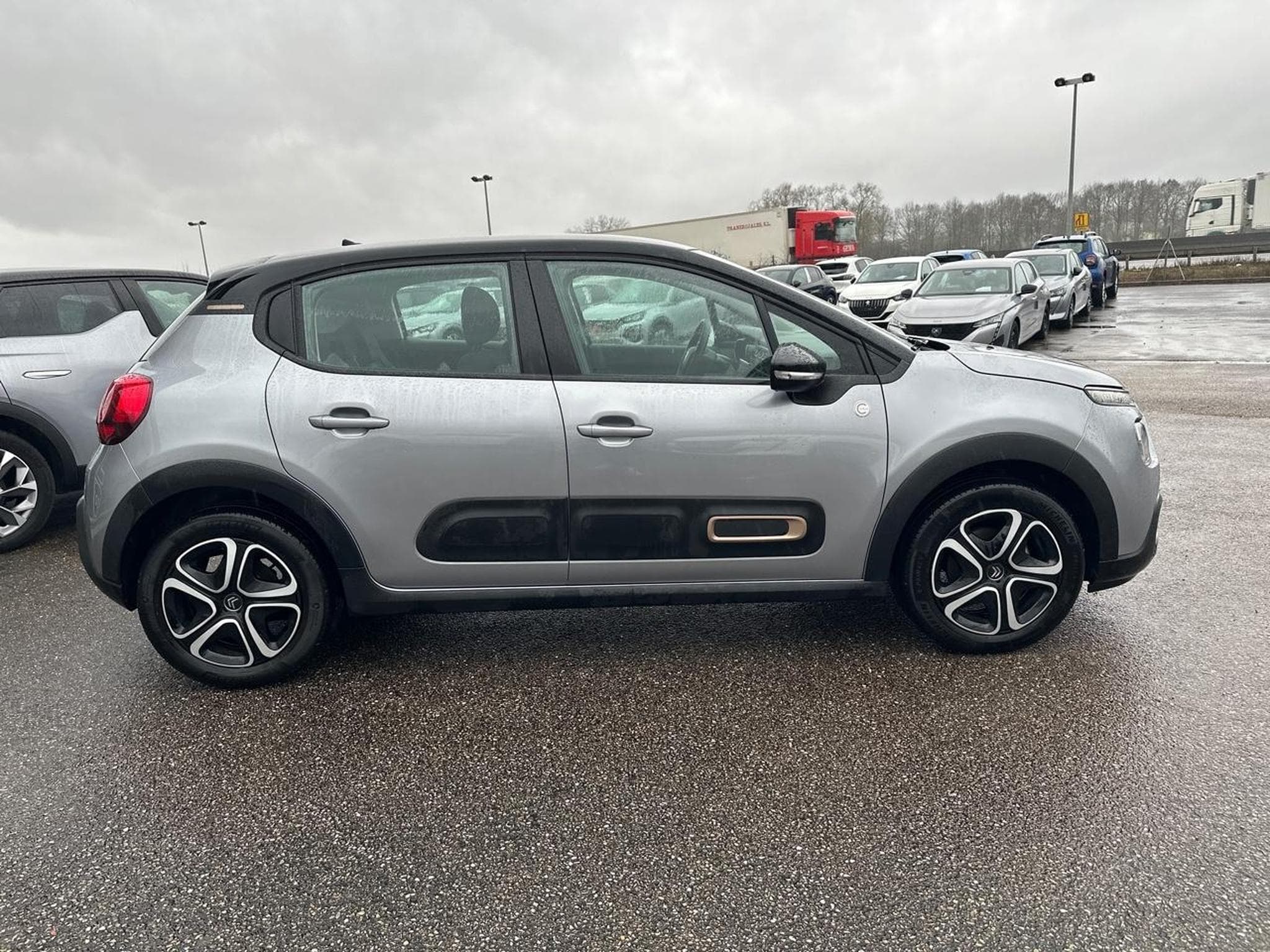Citroen C3 1.2 PURETECH 110 C-SERIES (2023) - Foto 4