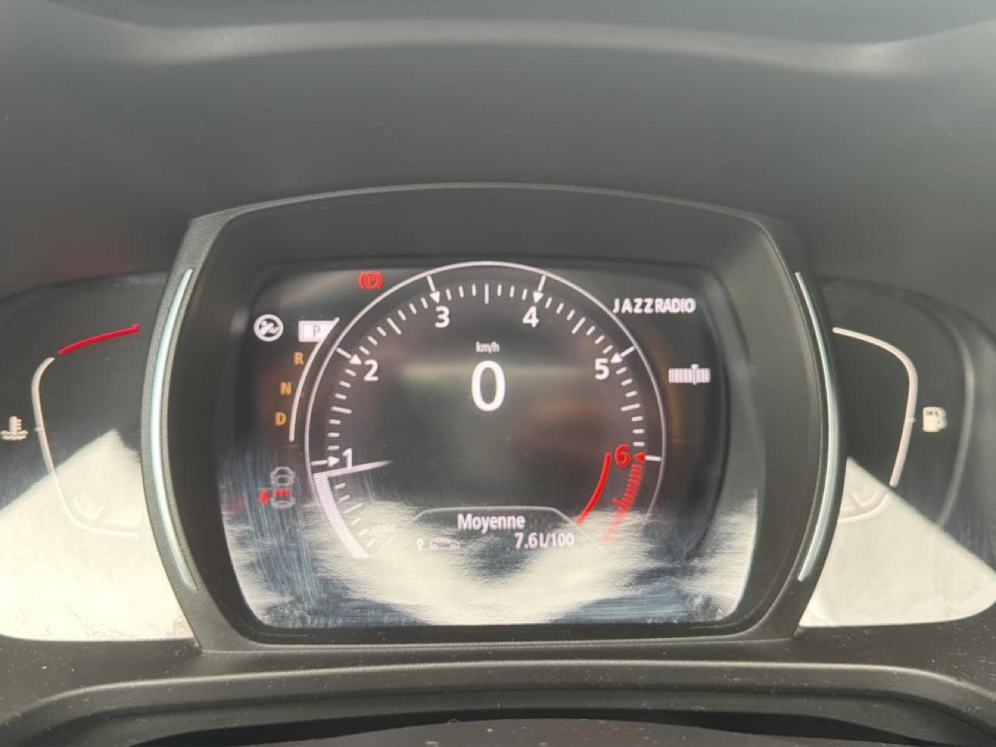 Renault KADJAR 1.3 TCE 140 FAP EVOLUTION EDC (2022) - Foto 19