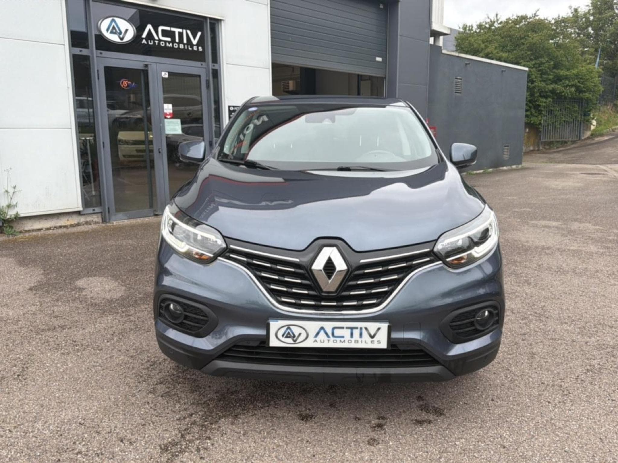 Renault KADJAR 1.3 TCE 140 FAP EVOLUTION EDC (2022) - Foto 2
