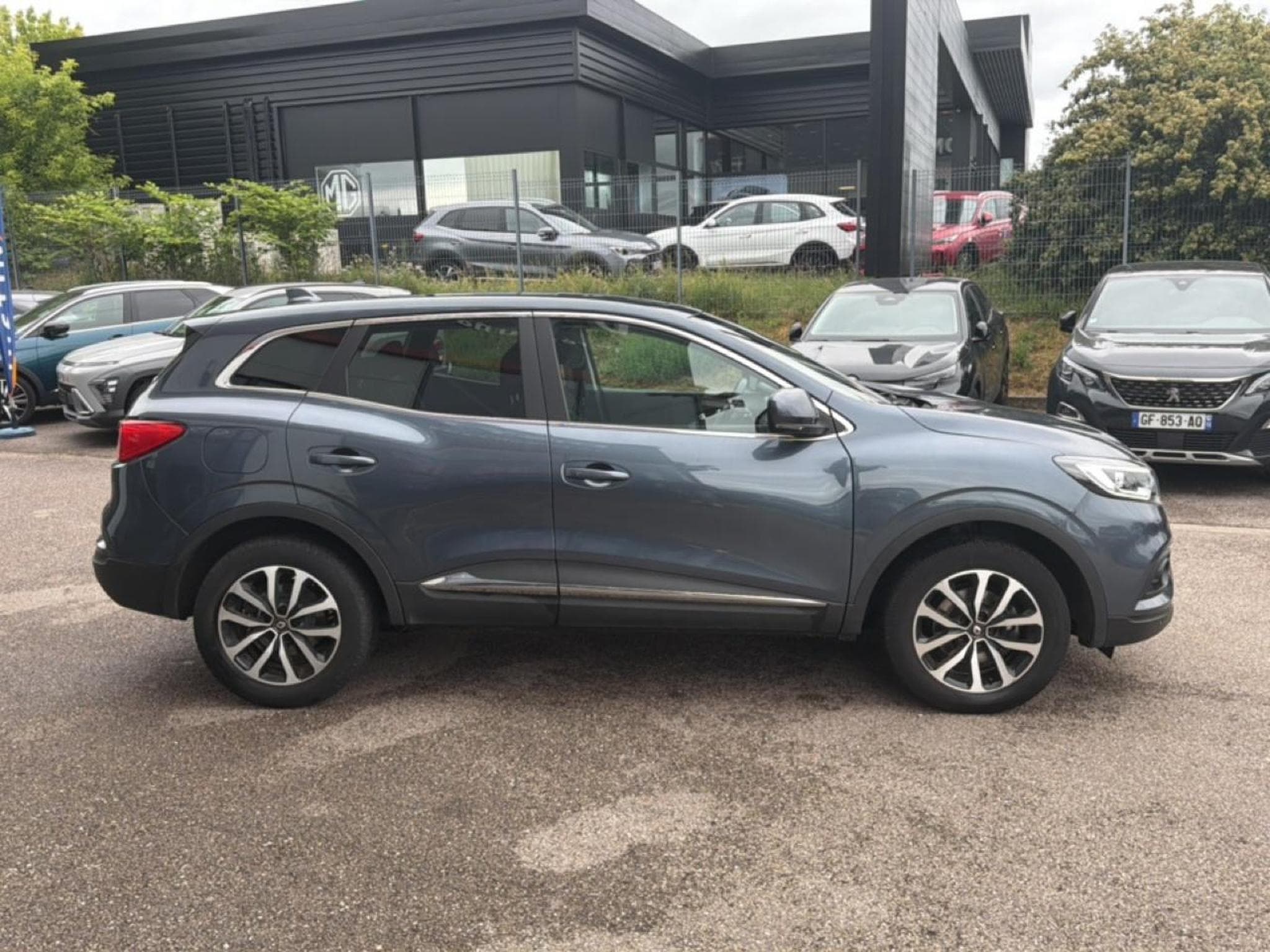 Renault KADJAR 1.3 TCE 140 FAP EVOLUTION EDC (2022) - Foto 4