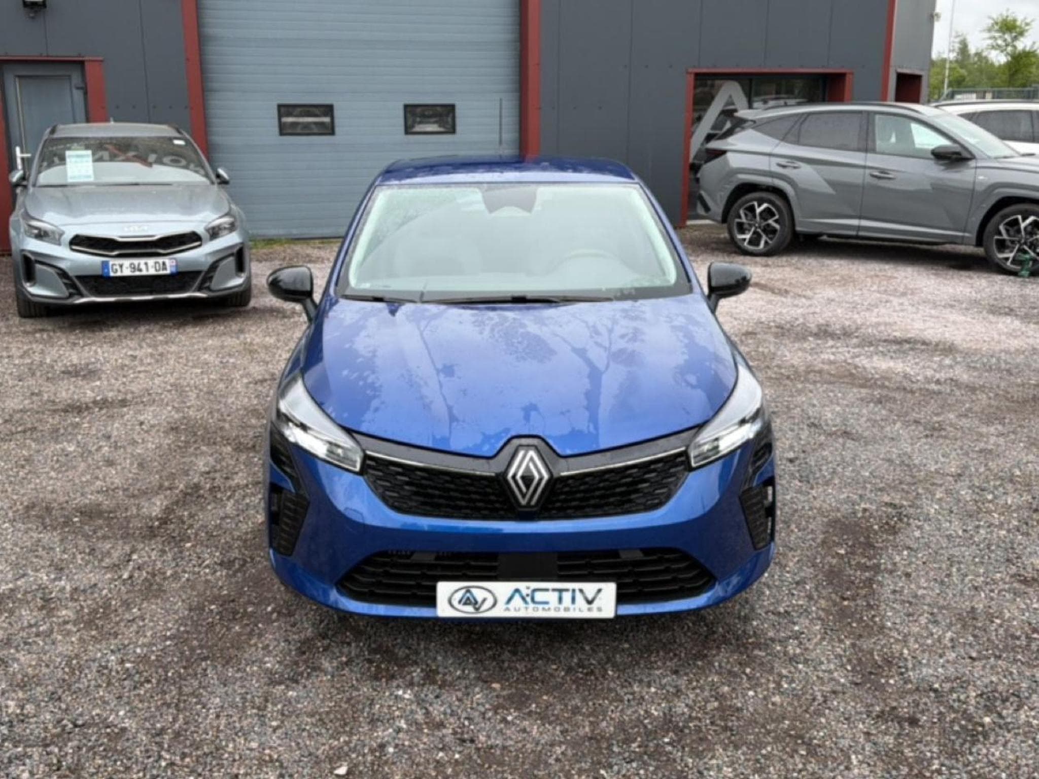 Renault CLIO V 1.0 TCE 90 EVOLUTION (2026) - Photo 2