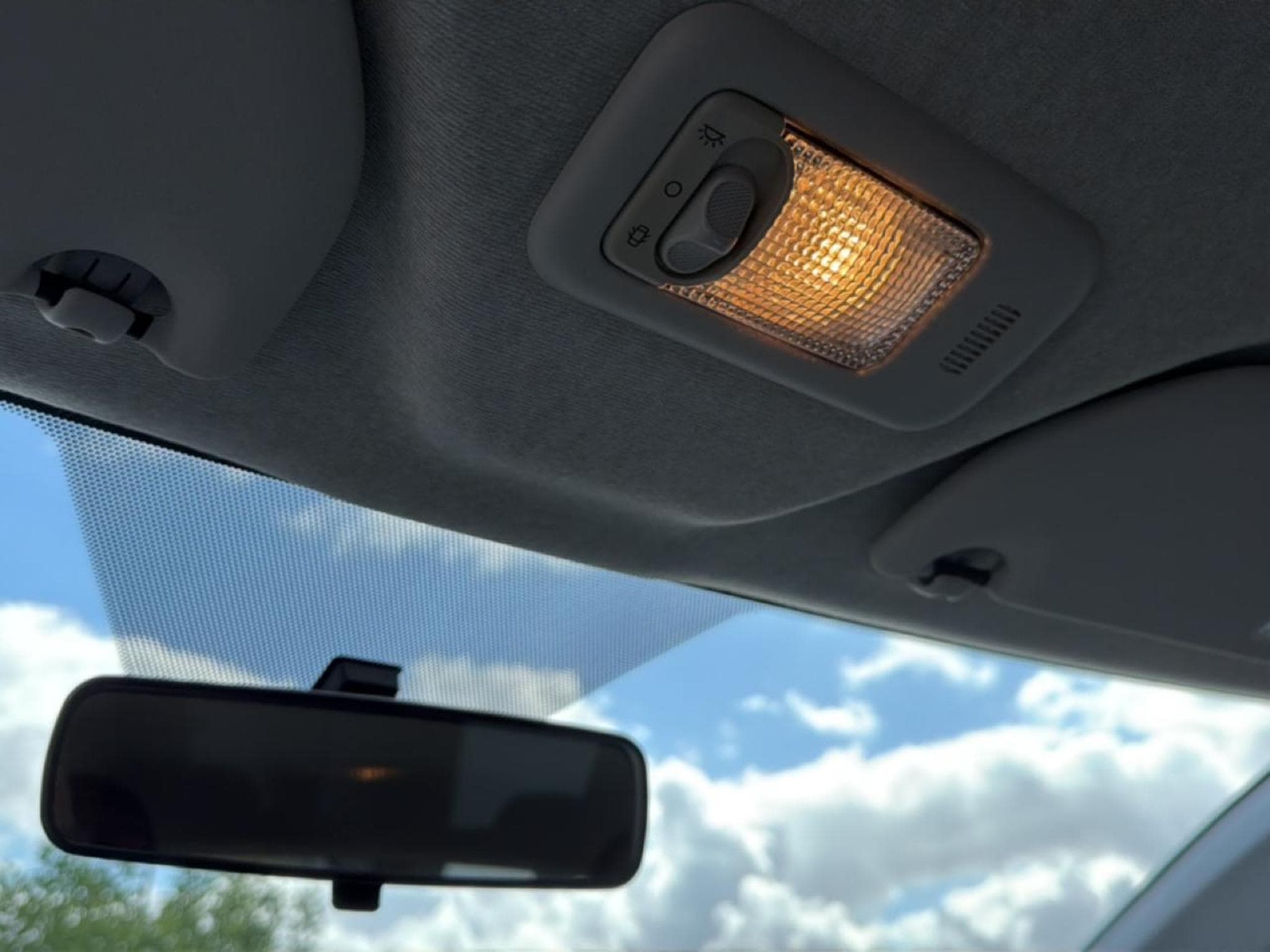 Citroen C1 VTI 68 FEEL 3P (2015) - Photo 18