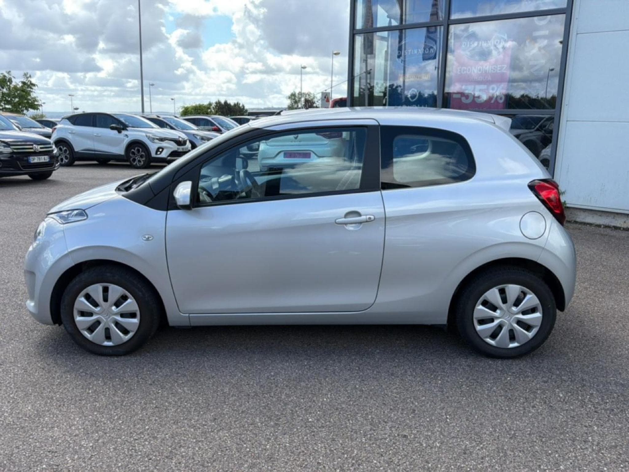 Citroen C1 VTI 68 FEEL 3P (2015) - Photo 8