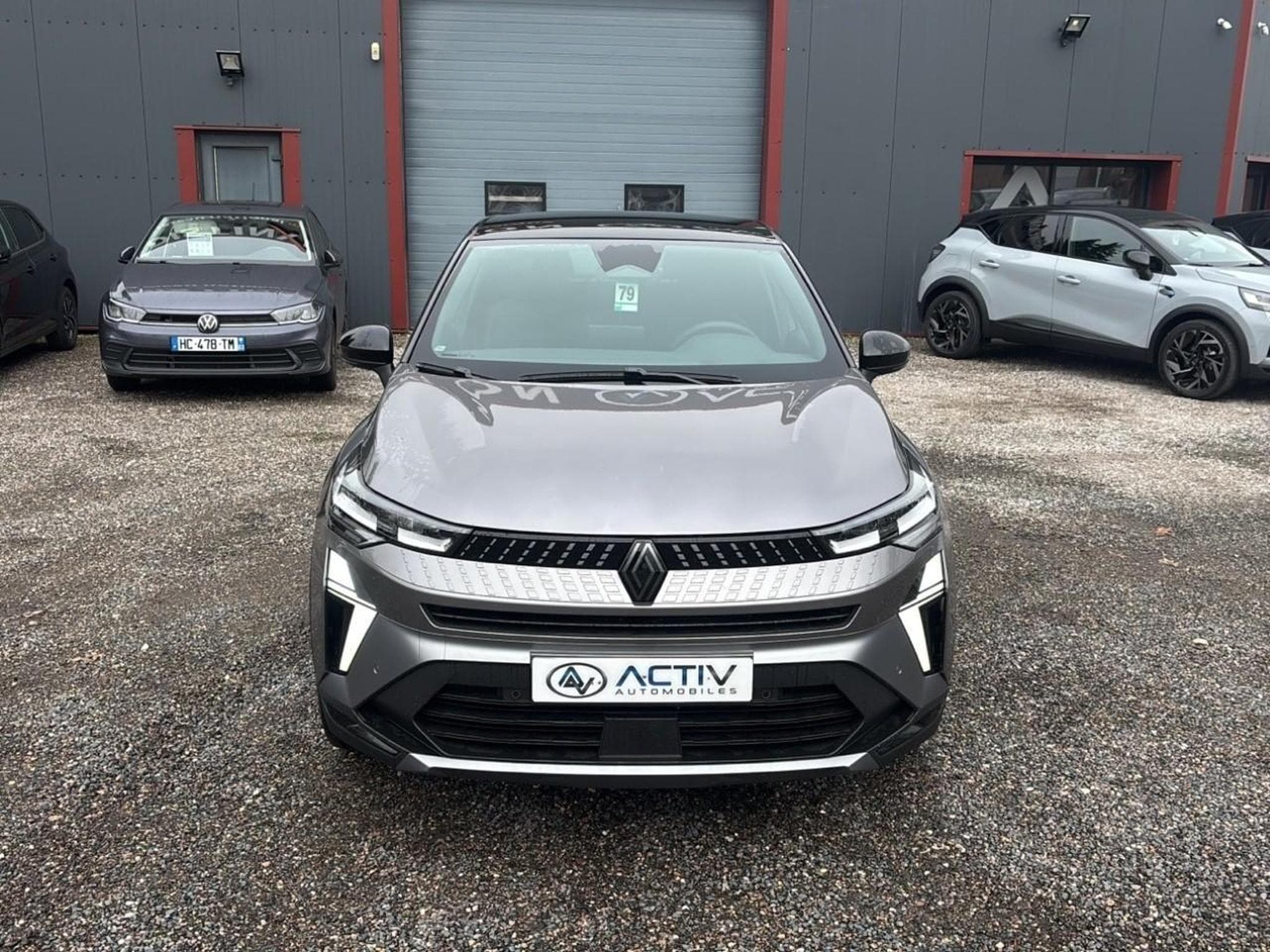 Renault CAPTUR II 1.8 E-TECH FULL HYBRID 160 ESPRIT ALPINE (2025) - Photo 2