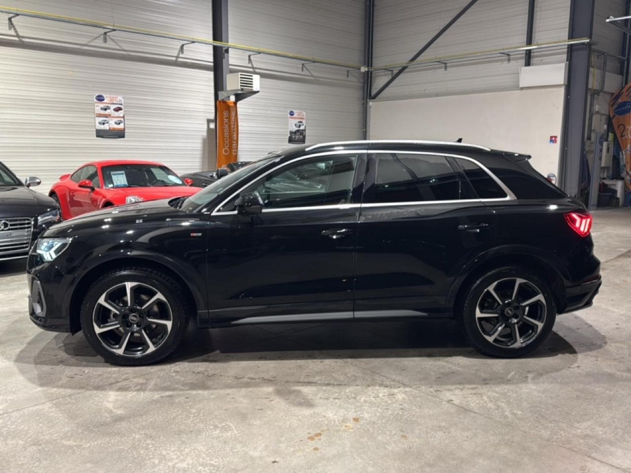 Audi Q3 35 TDI 150 S EDITION S TRONIC 7 (2021) - Photo 8